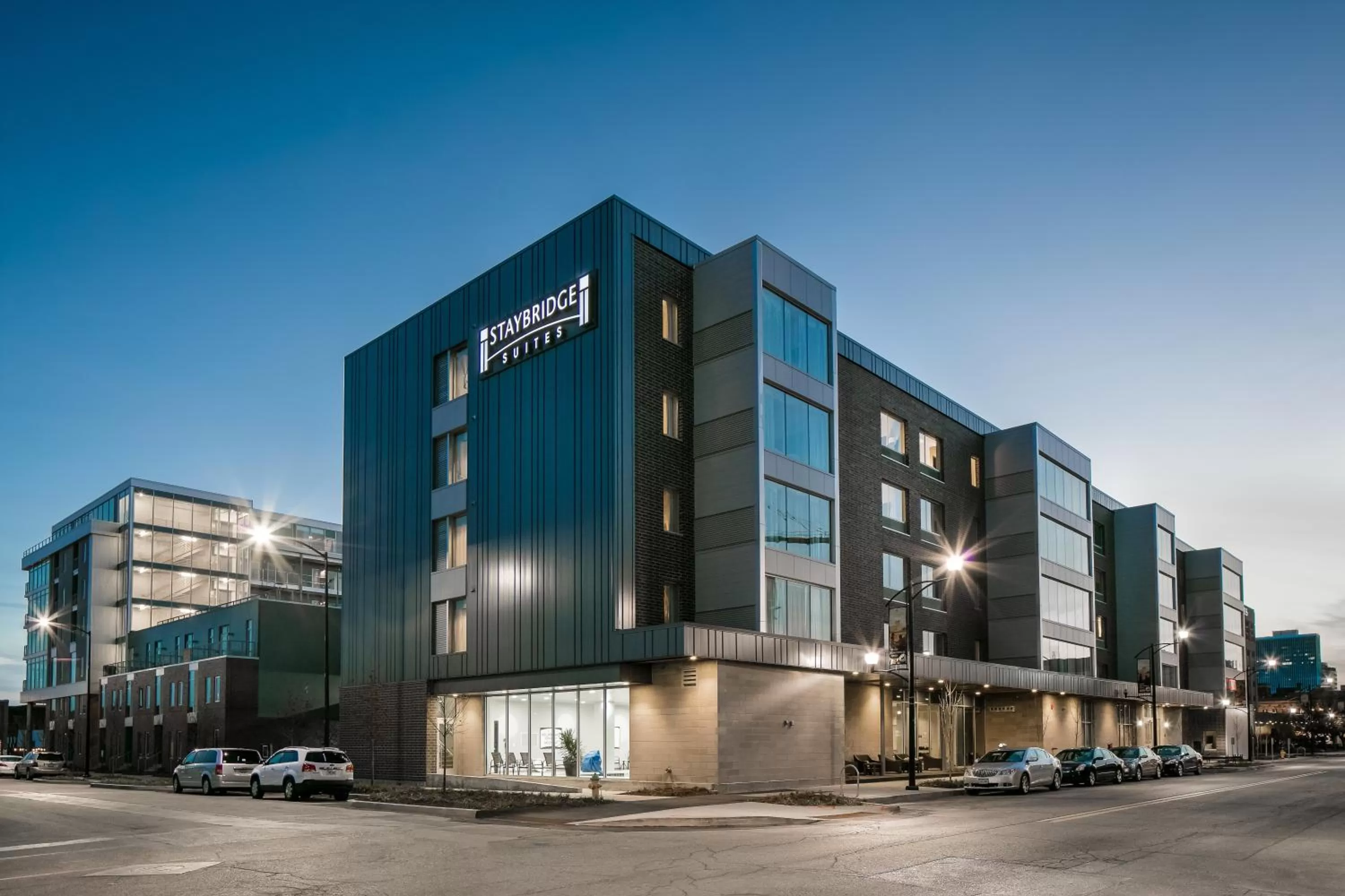 Property building in Staybridge Suites Des Moines Downtown by IHG