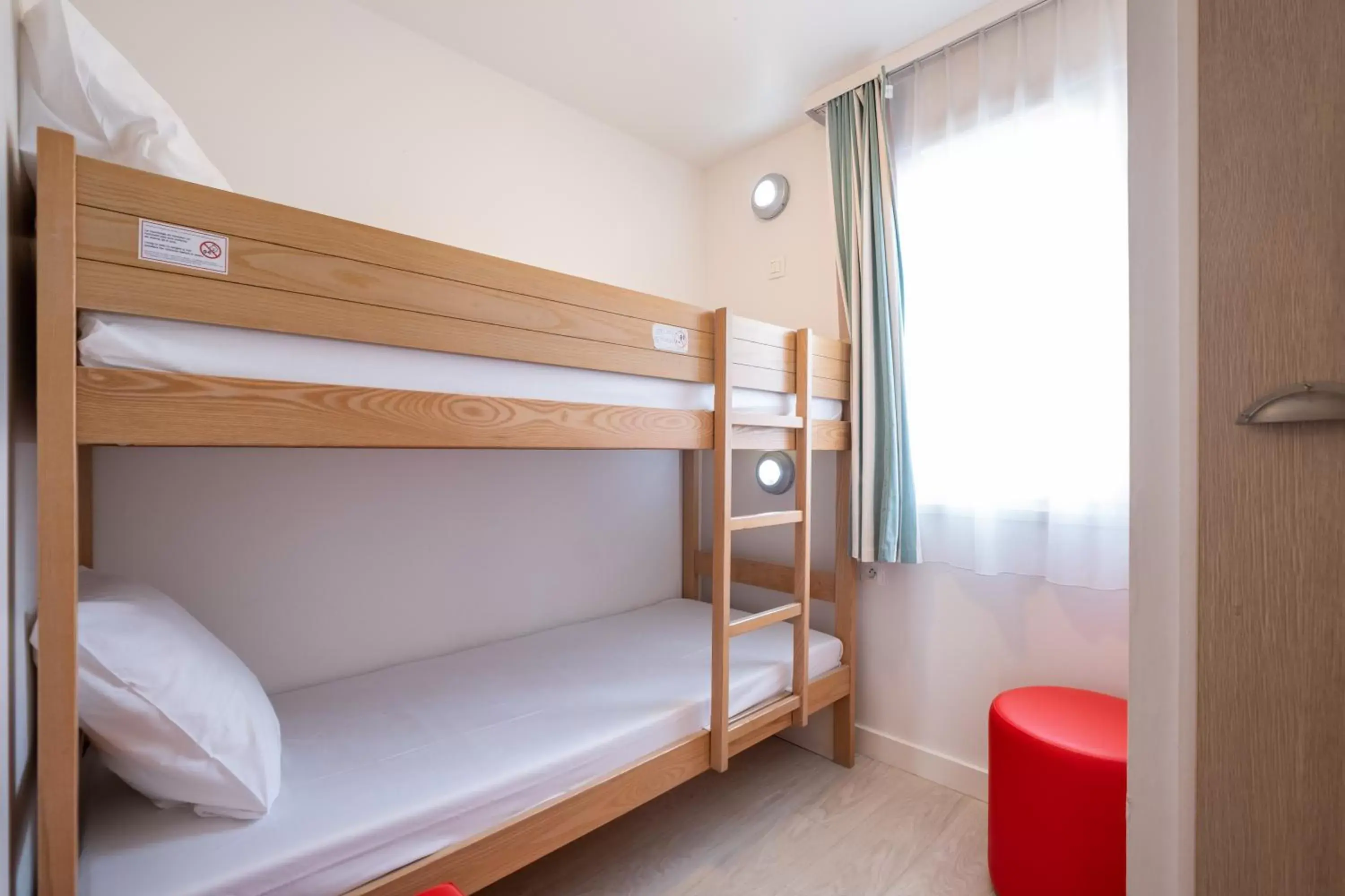 Bed, Bunk Bed in Pierre & Vacances Premium Résidence de la Plage