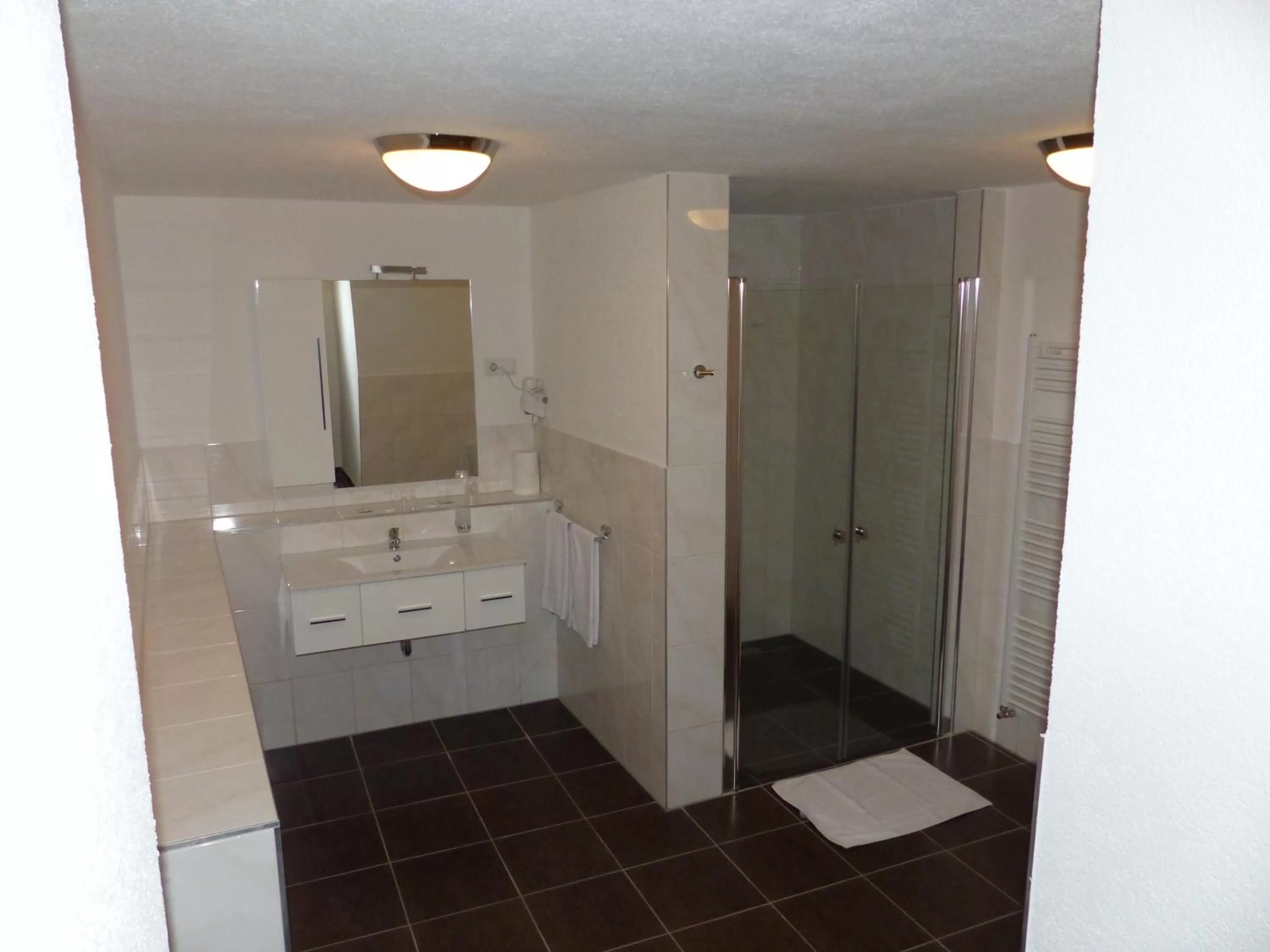 Bathroom in stadthotel miya