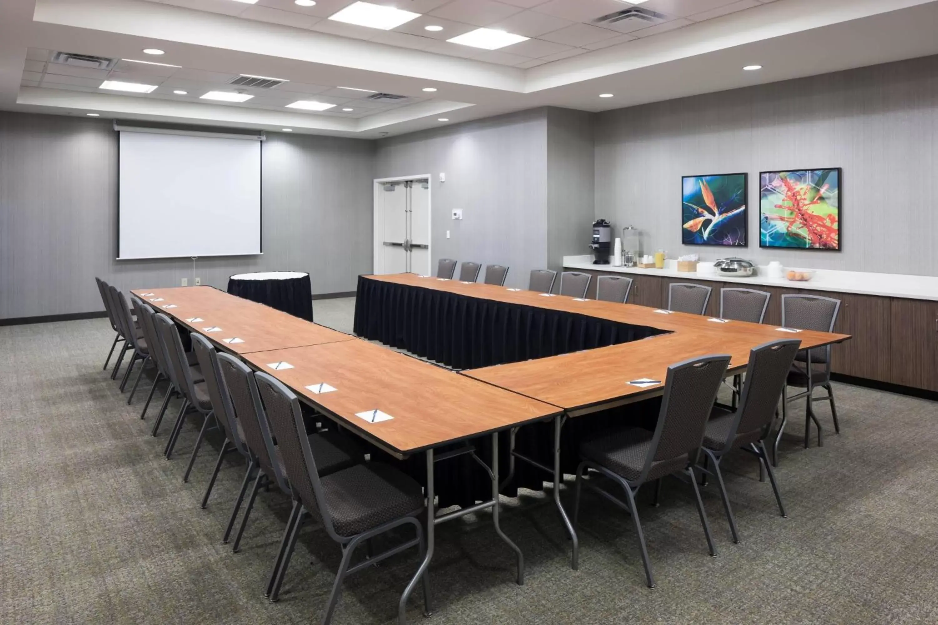 Meeting/conference room in SpringHill Suites by Marriott Orlando at SeaWorld