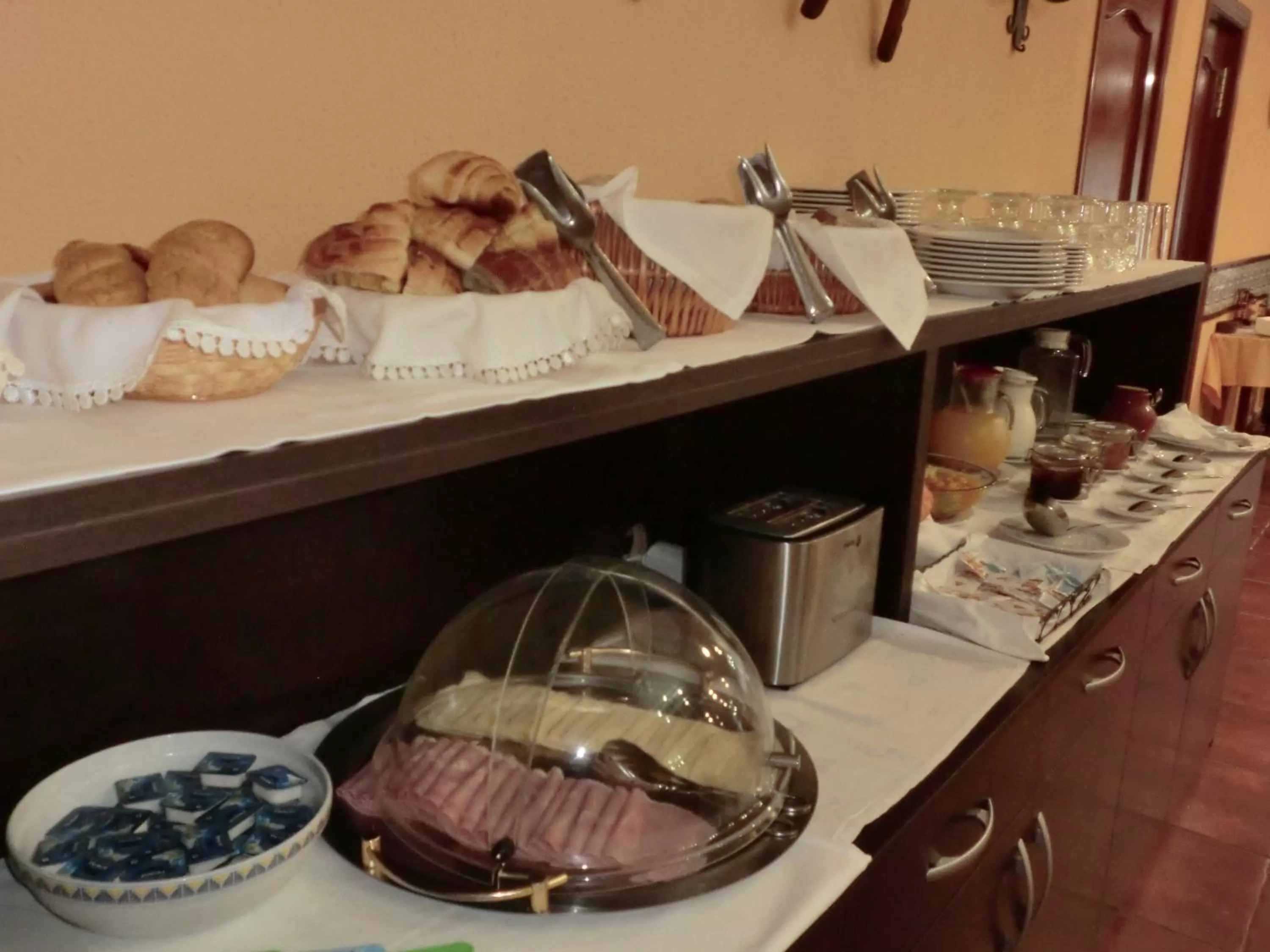 Buffet breakfast in Varandas de Alter Hotel & SPA