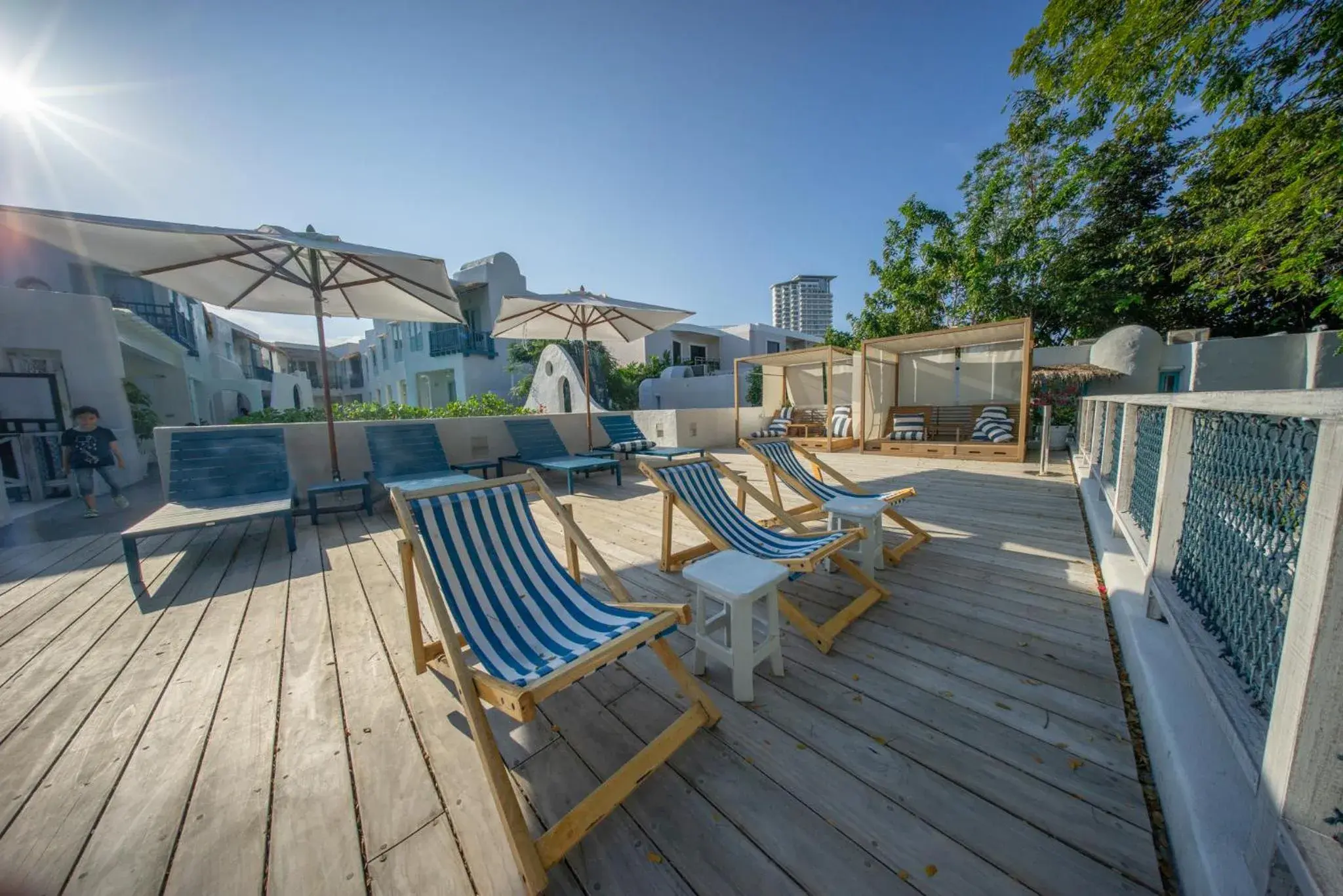 Balcony/Terrace, Swimming Pool in Resort De Paskani