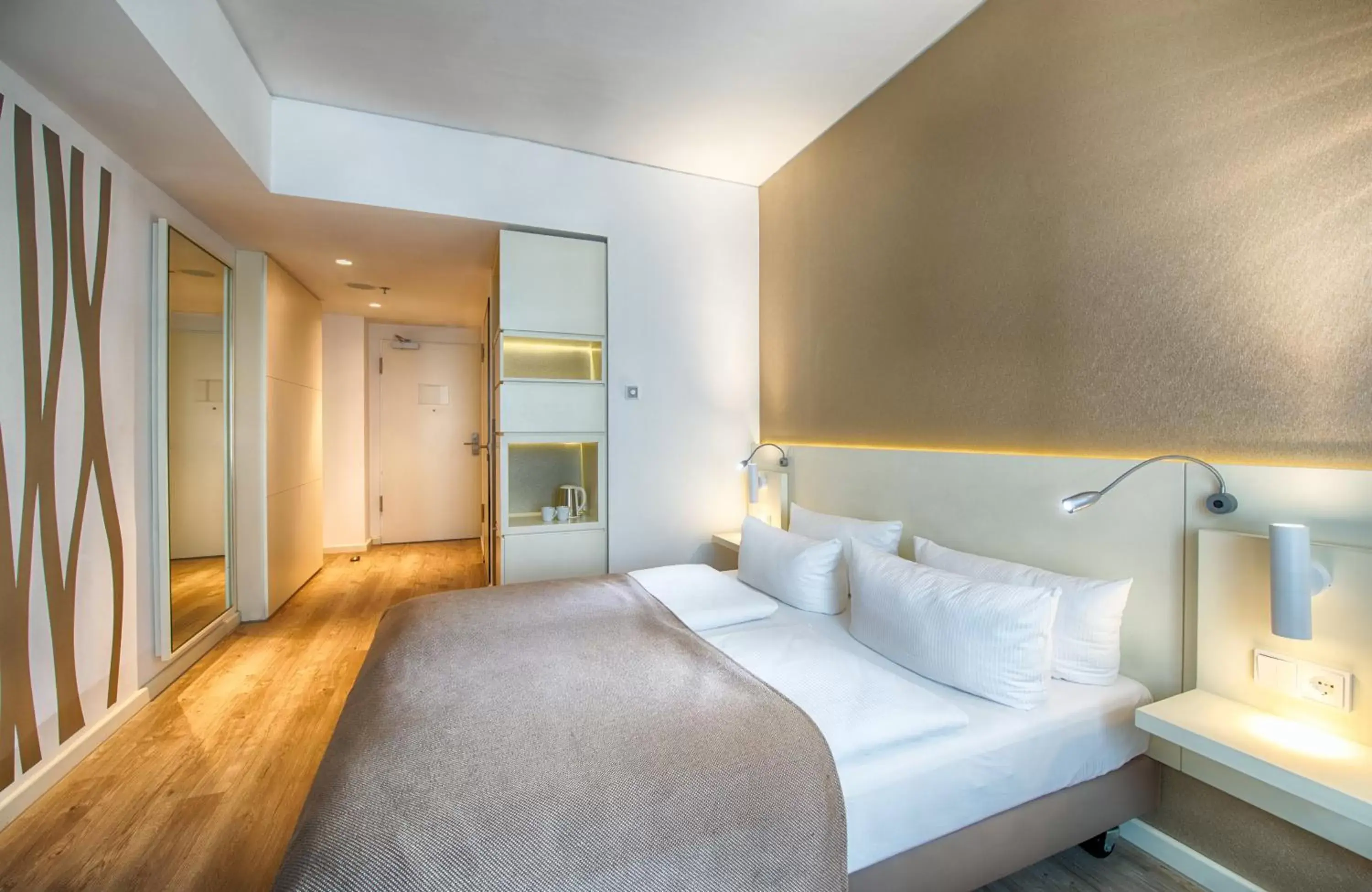 Bedroom, Bed in Leonardo Hotel Berlin Mitte