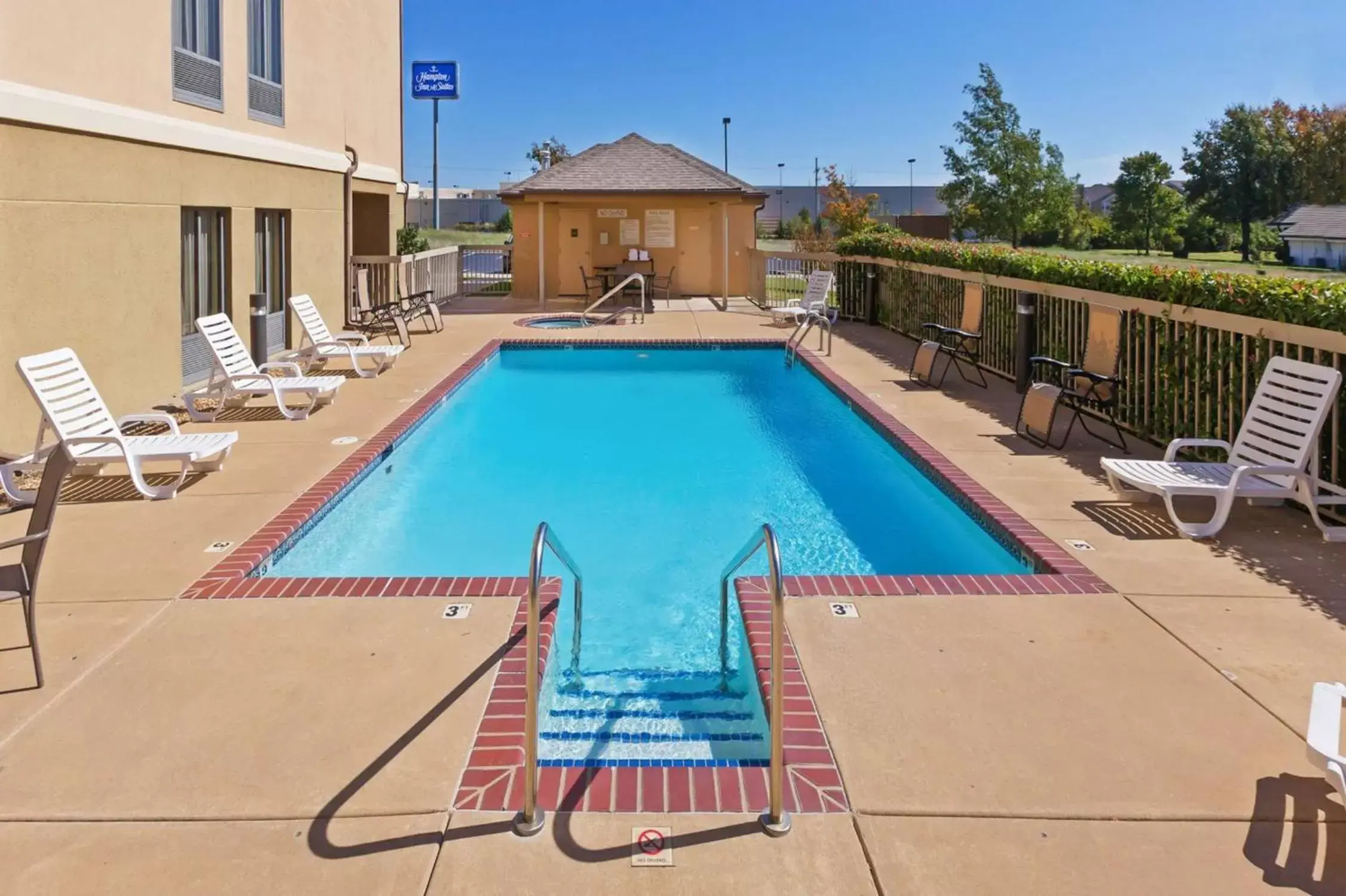 Pool view, Swimming Pool in Hampton Inn & Suites Tulsa-Woodland Hills