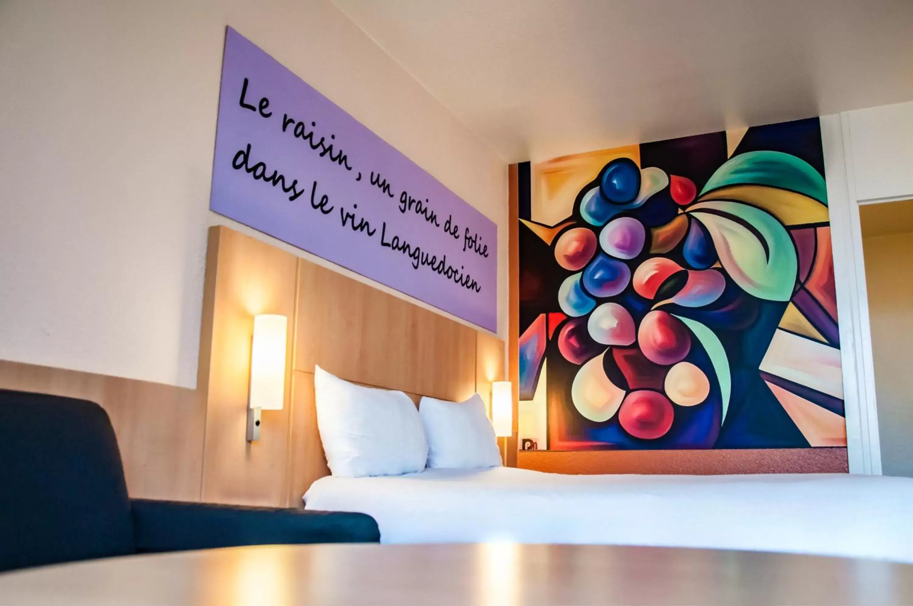 Bed in ibis Montpellier Centre Comedie