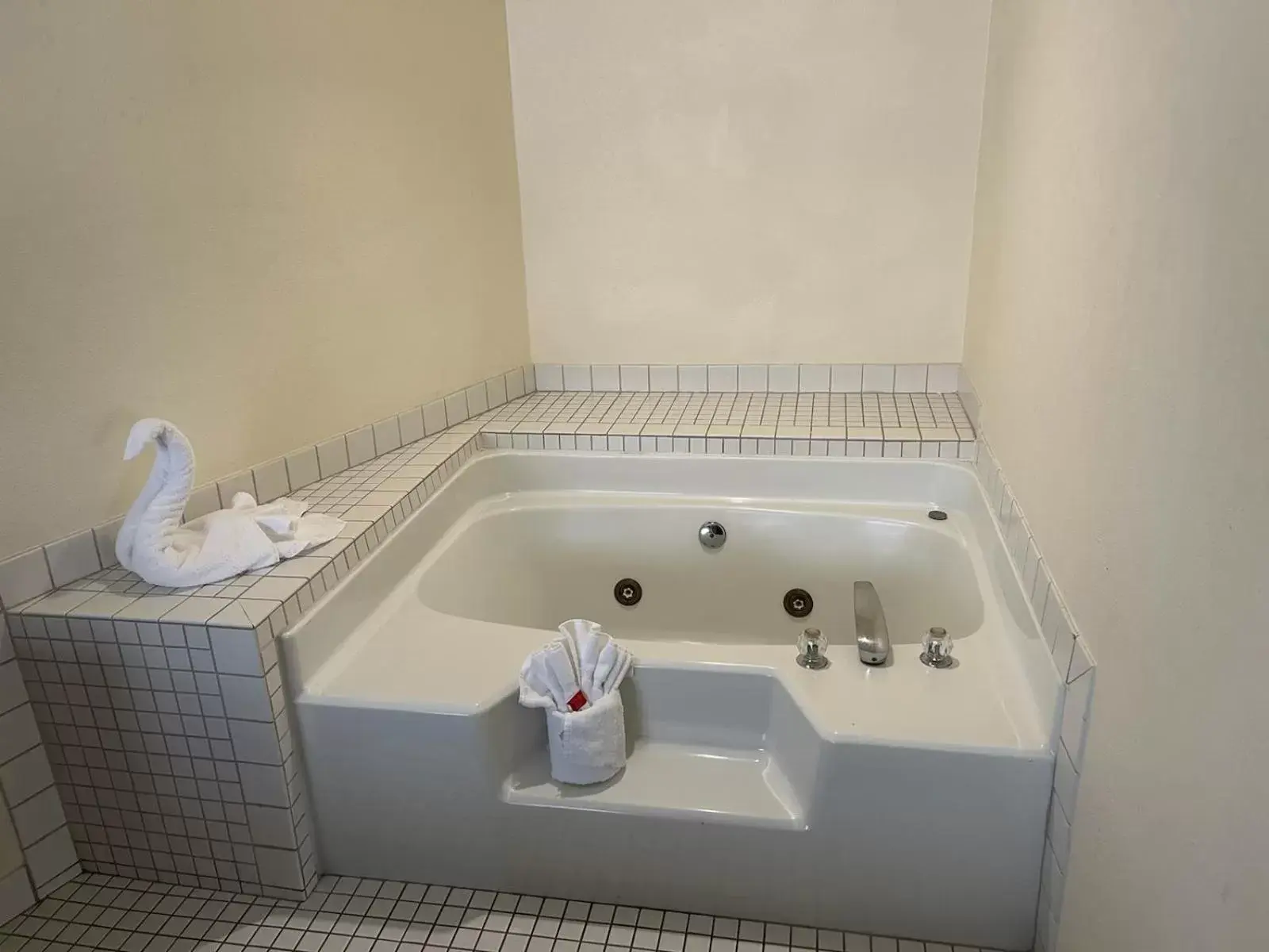 Bath, Bathroom in La Quinta by Wyndham Orlando South