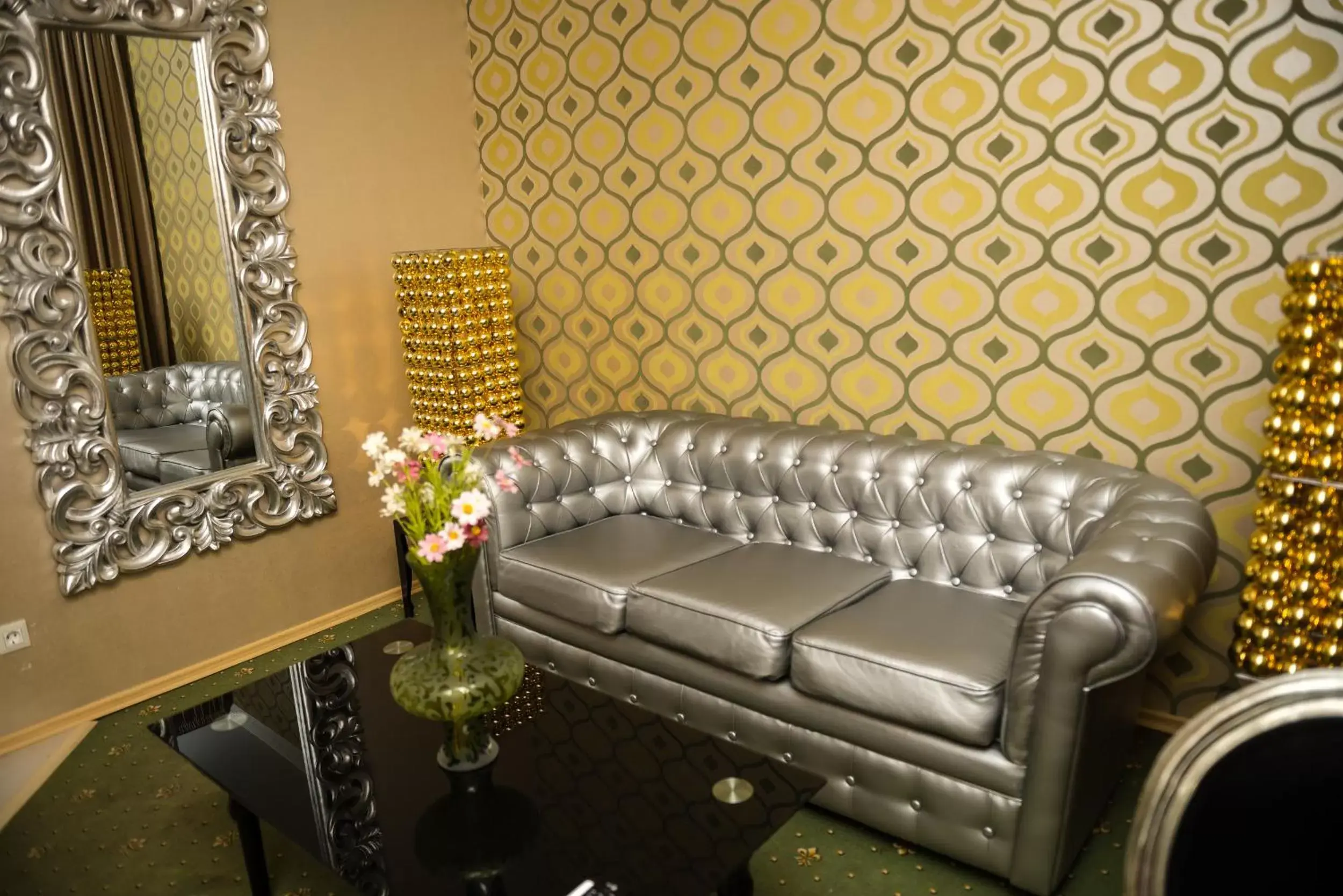 Photo of the whole room, Seating Area in Weekend Boutique Hotel