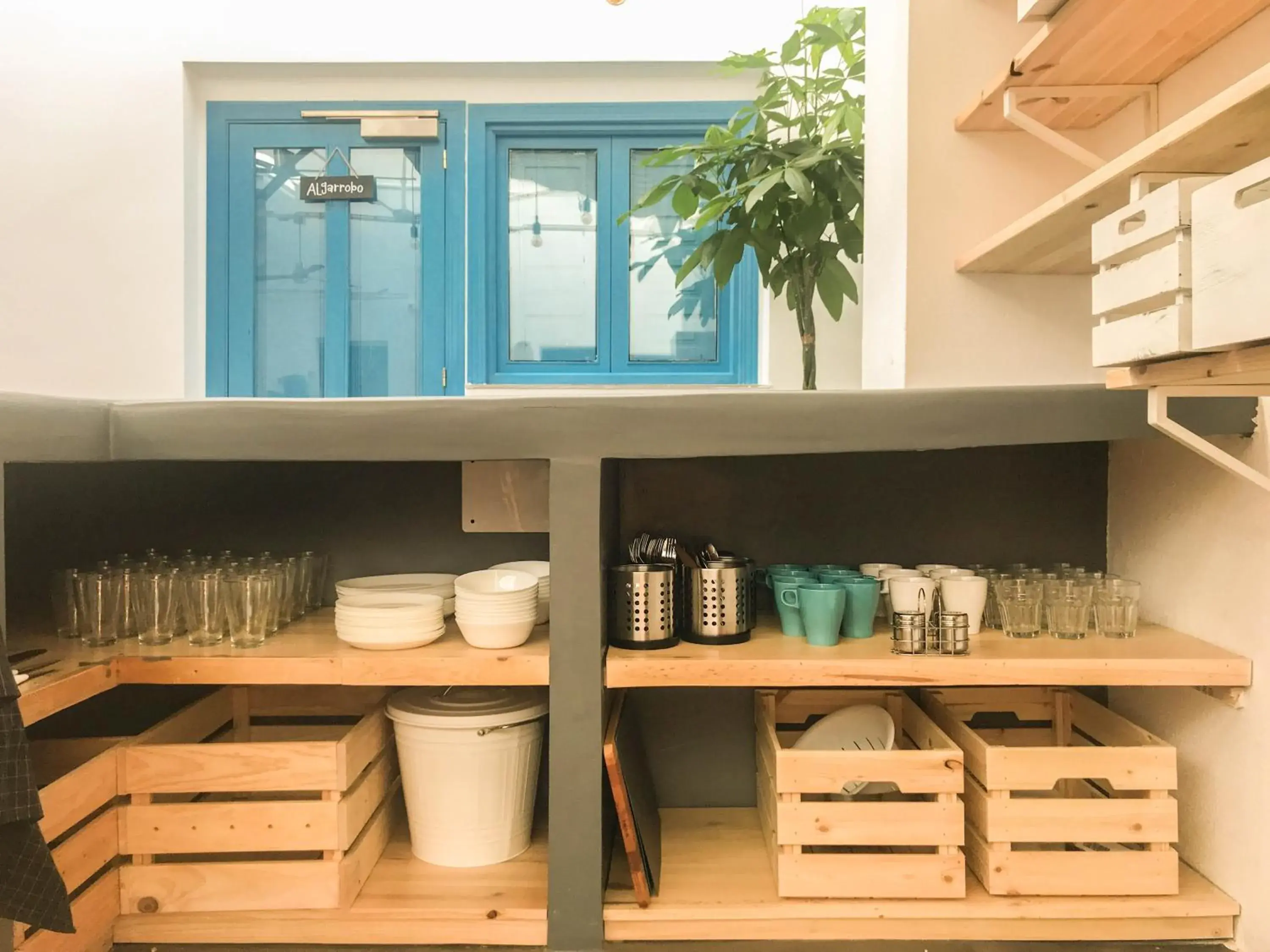 Communal kitchen in Cantagua Hostel