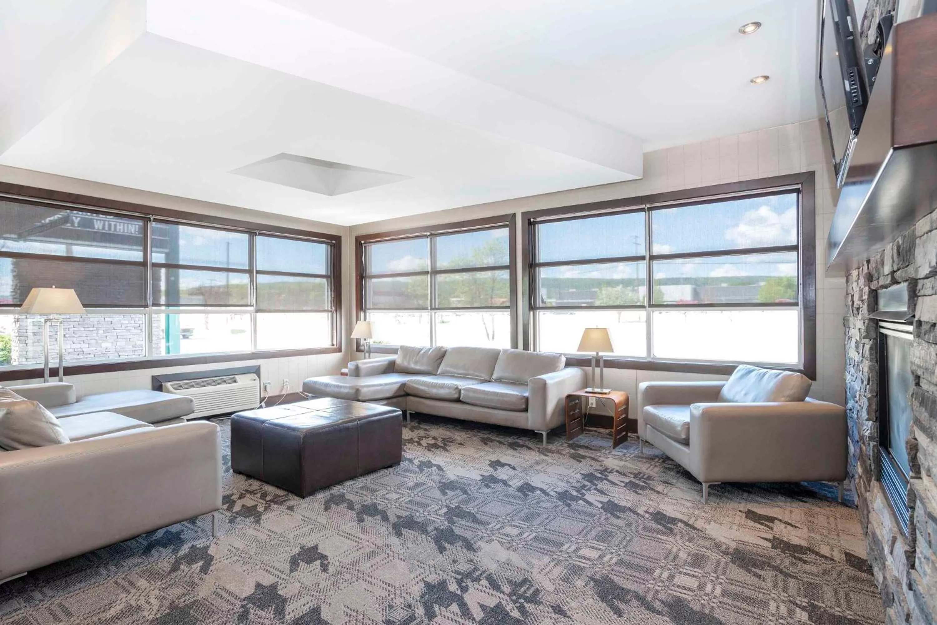 Lobby or reception in Sandman Hotel & Suites Prince George