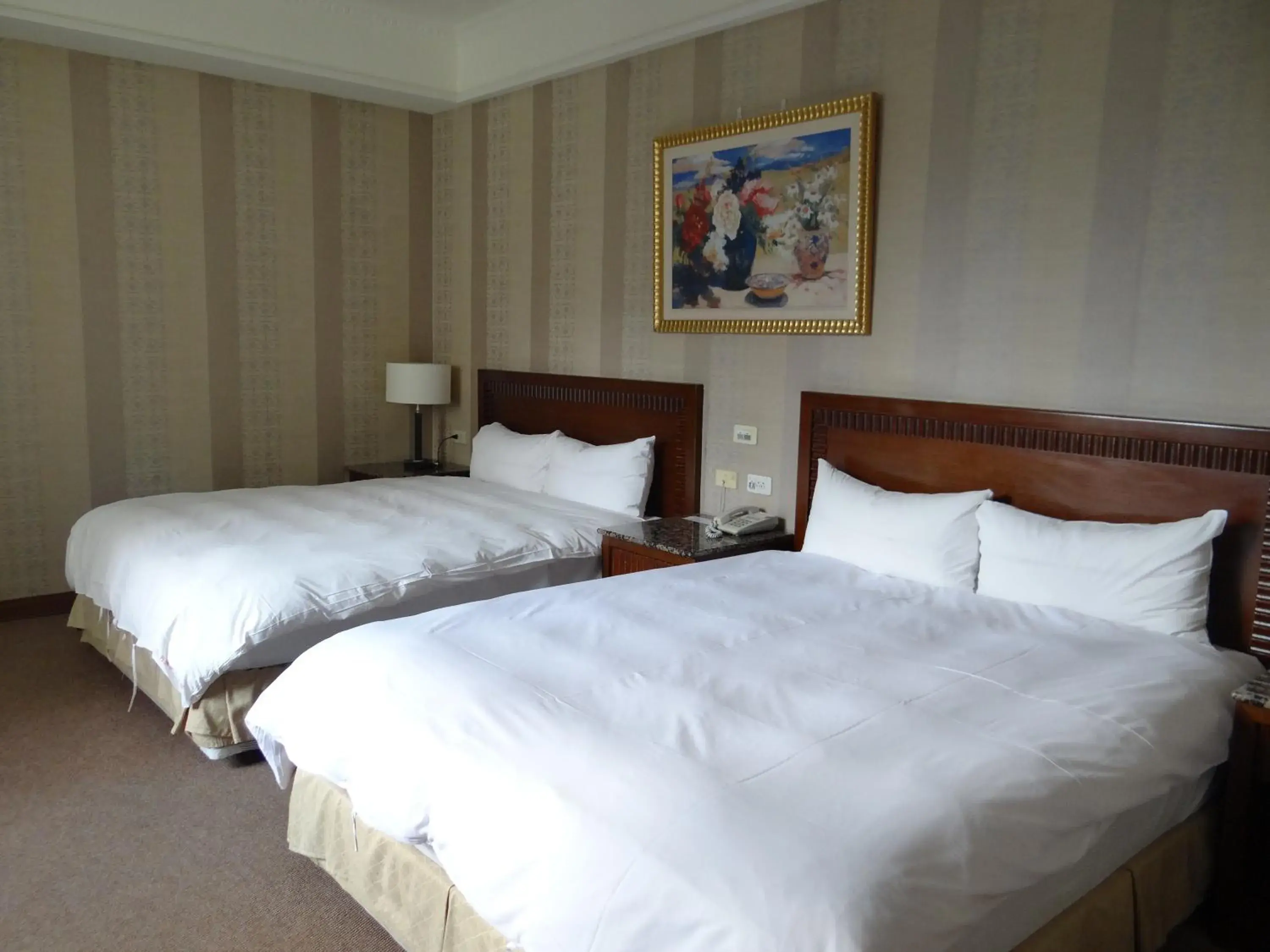 Bedroom, Bed in Wu Zhou Hotel