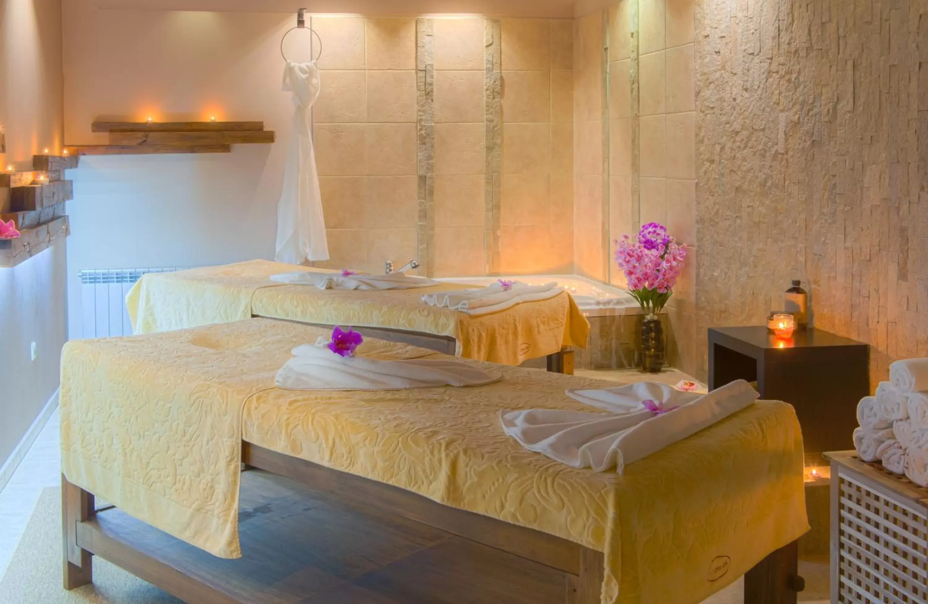 Spa and wellness centre/facilities, Bed in Royal Spa Hotel