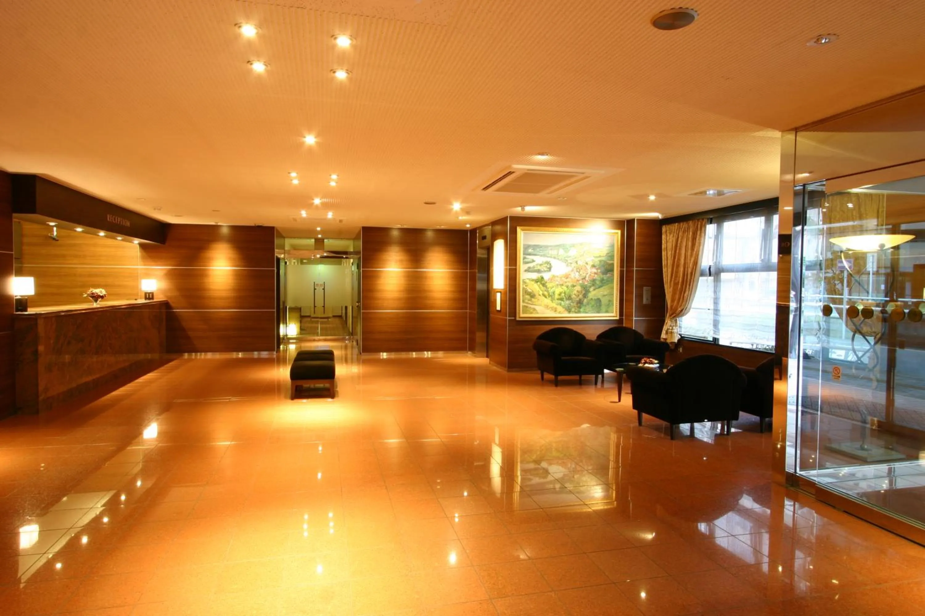 Lobby or reception in Smile Hotel Kawaguchi