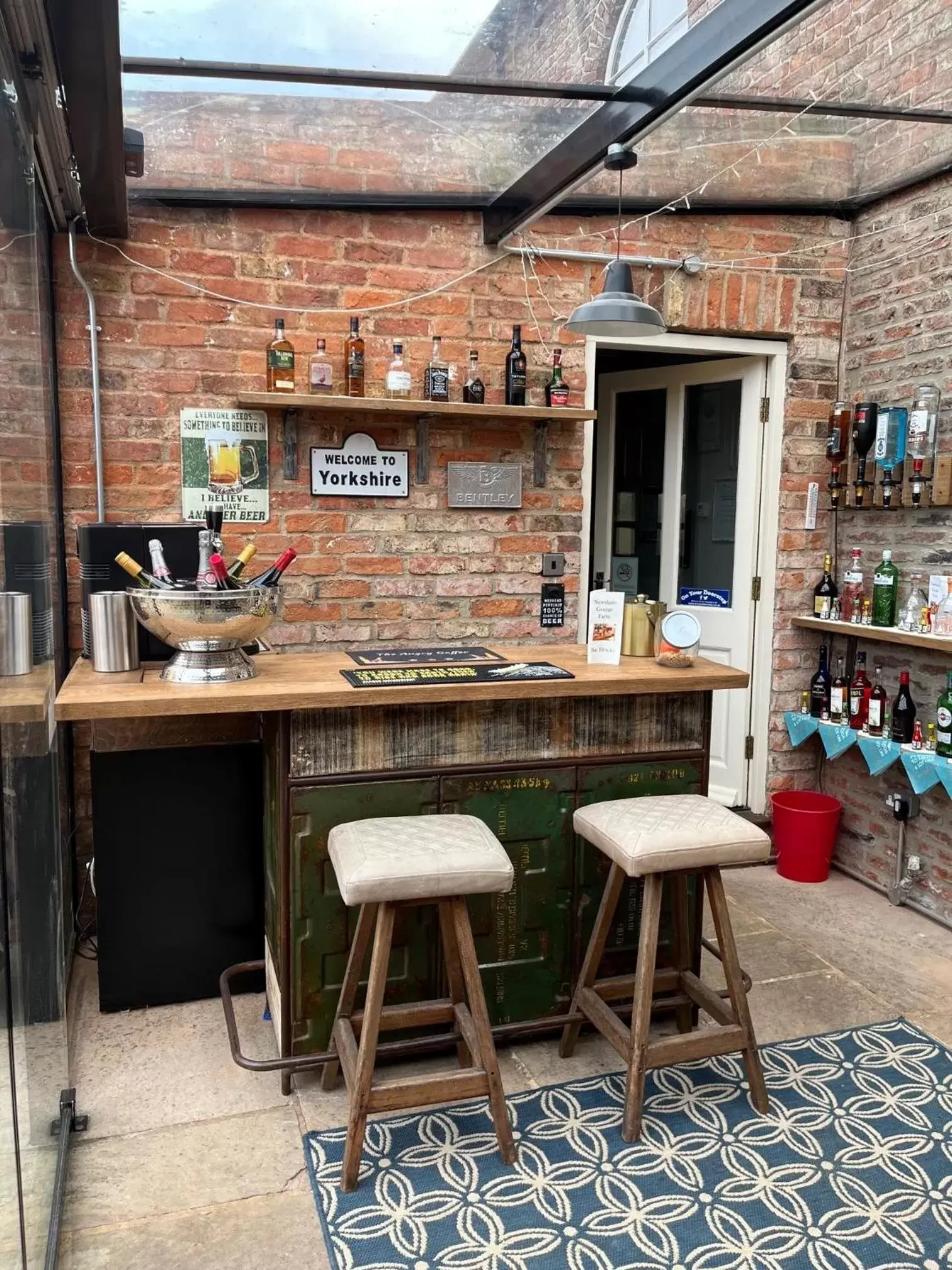 Lounge or bar in Newsham Grange Farm