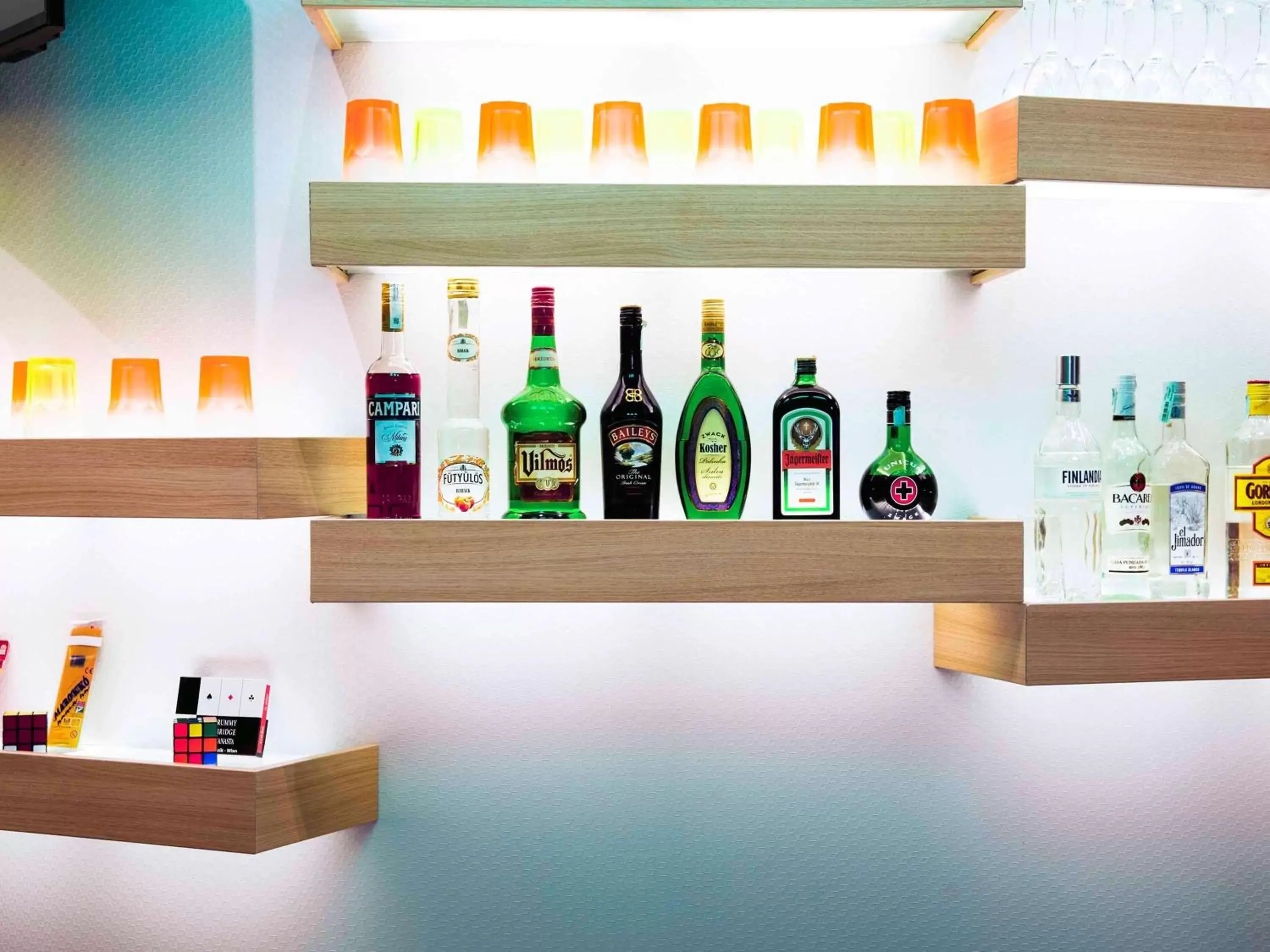 Lounge or bar in Ibis Styles Budapest Center