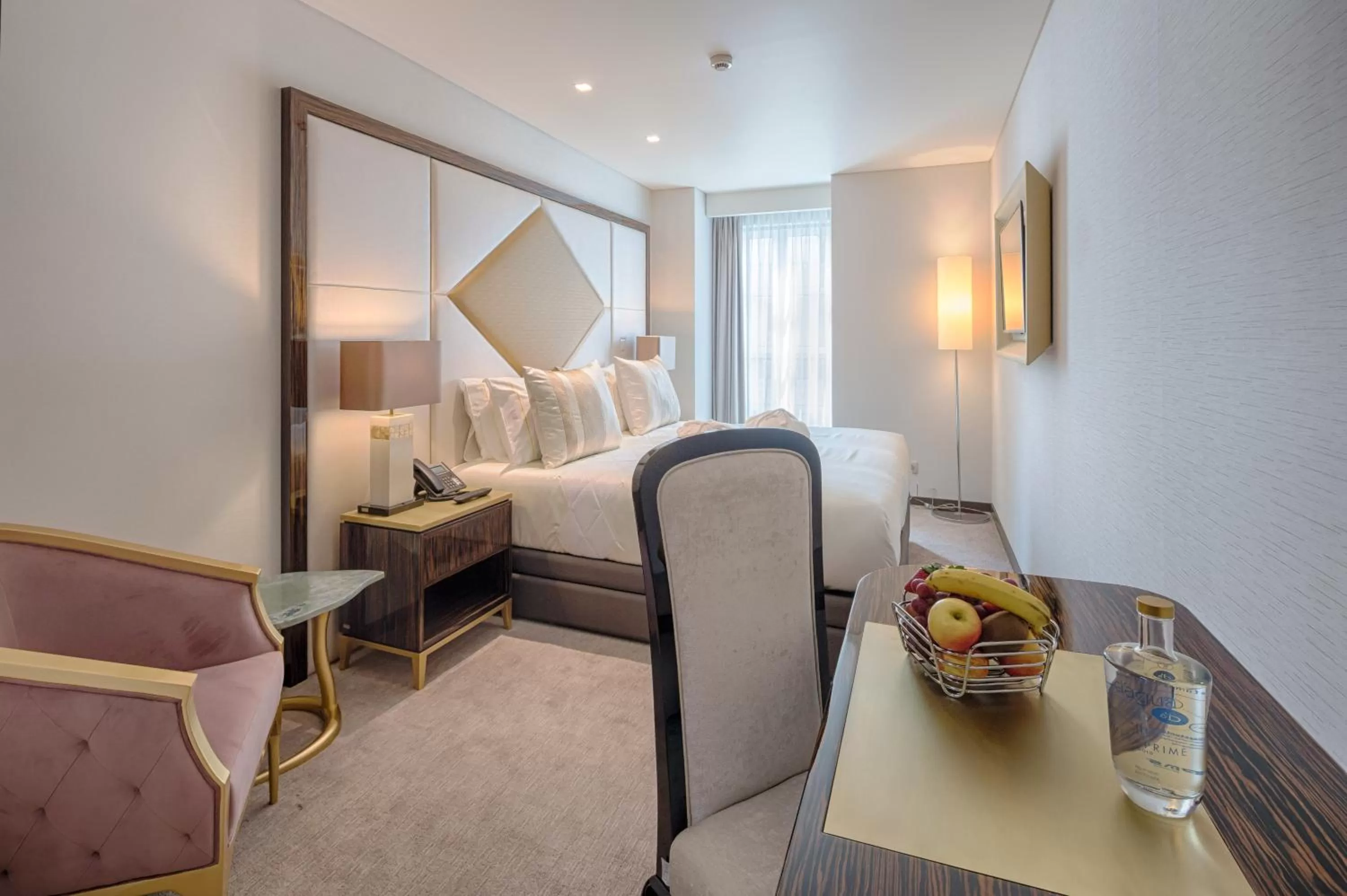 Bed in Hotel MeraPrime Gold Lisboa