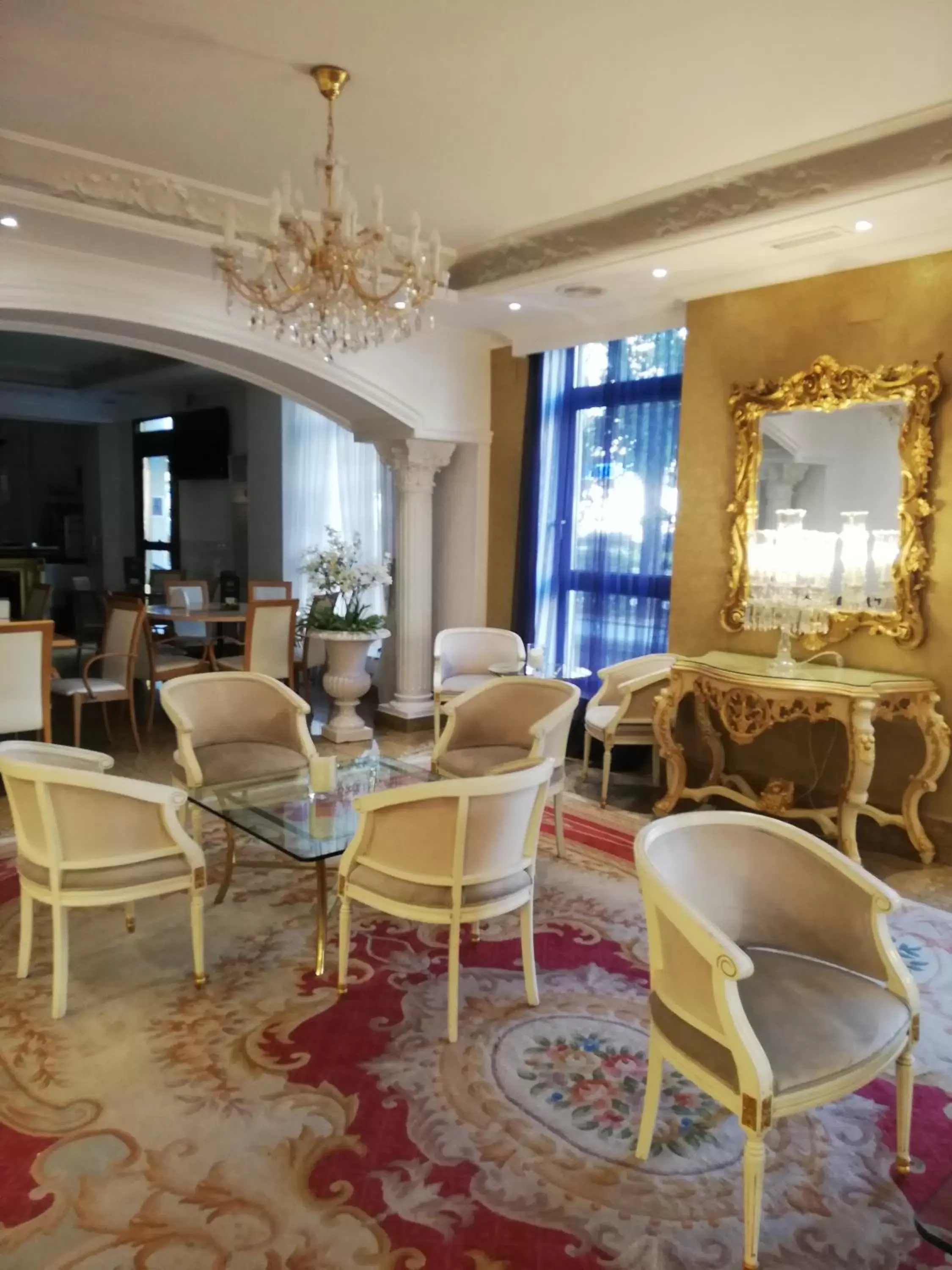 Lobby or reception, Lounge/Bar in Artheus Carmelitas Salamanca