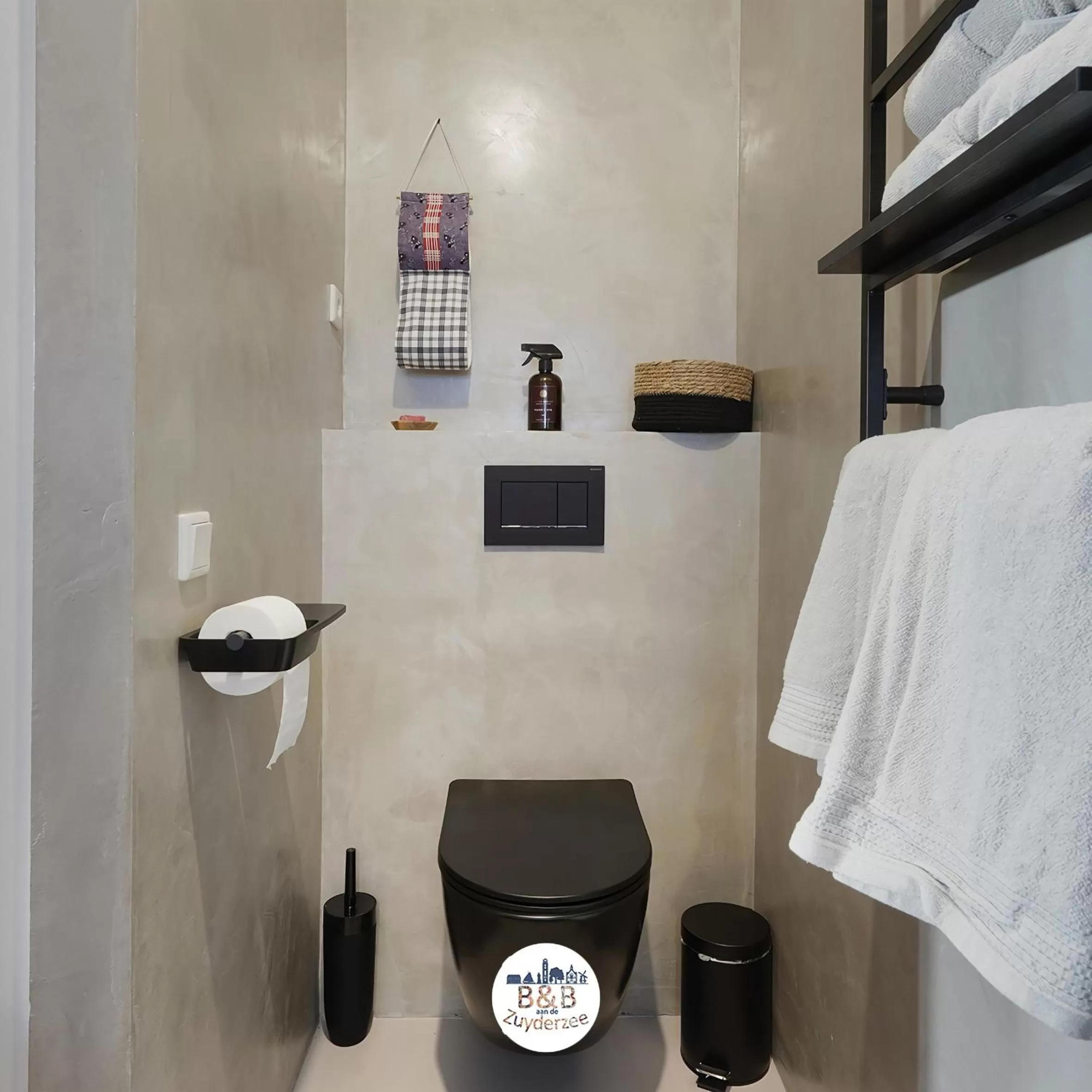 Toilet, Bathroom in BB aan de Zuyderzee