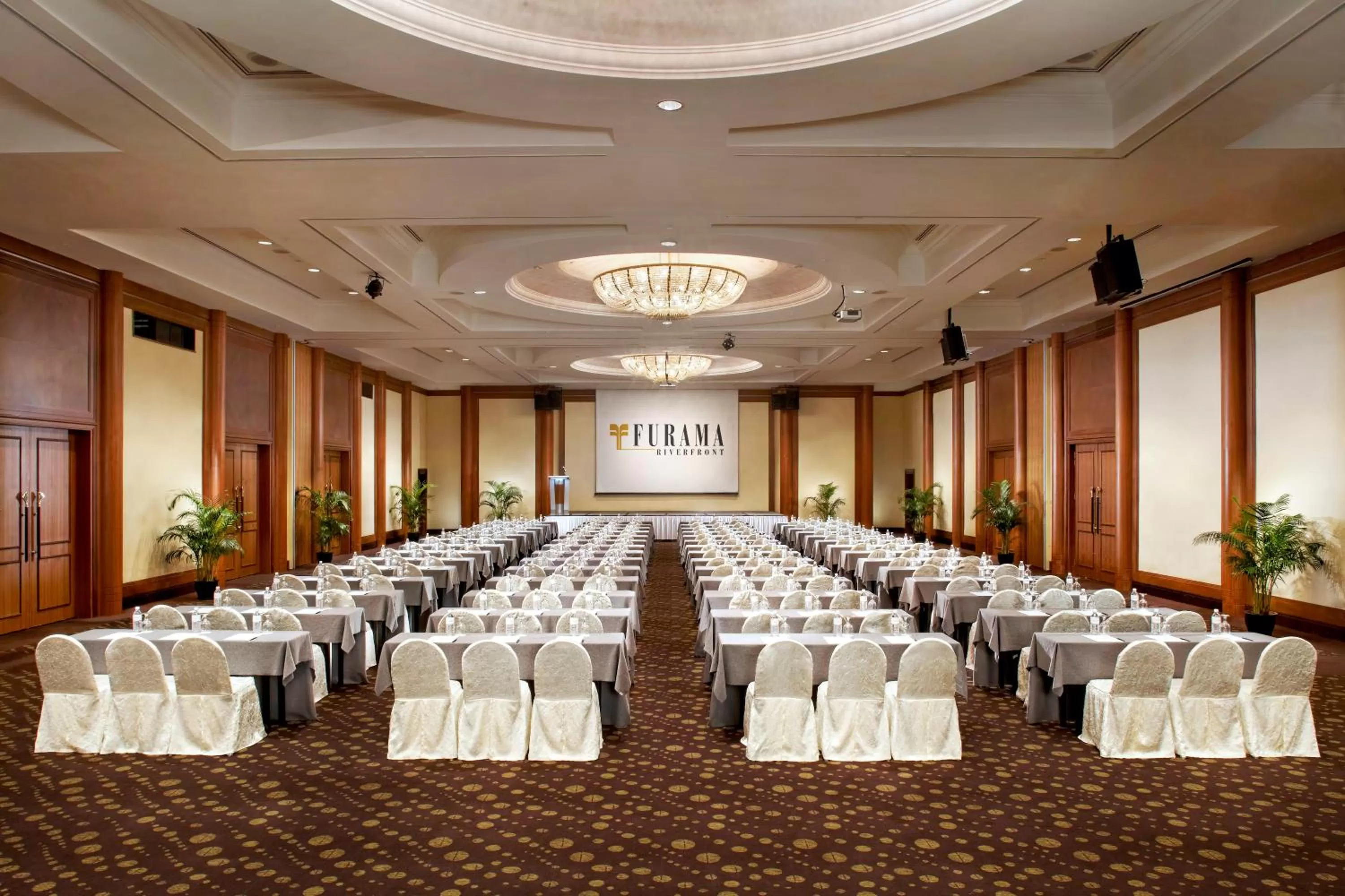 Meeting/conference room in Furama RiverFront