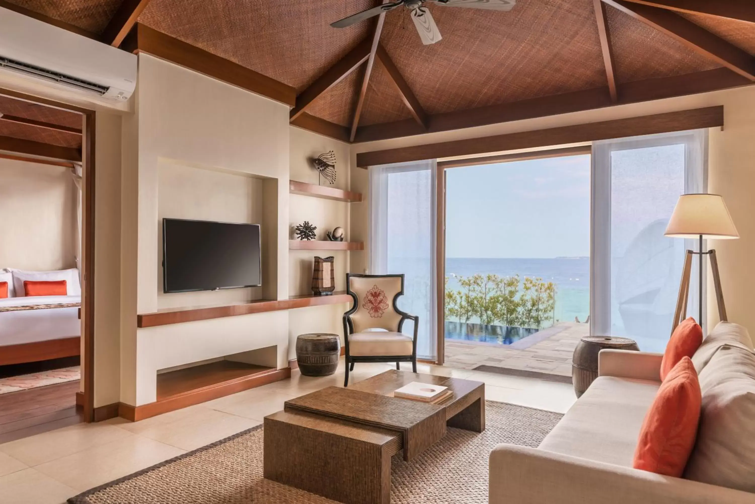 Photo of the whole room, Seating Area in Crimson Resort and Spa - Mactan Island, Cebu