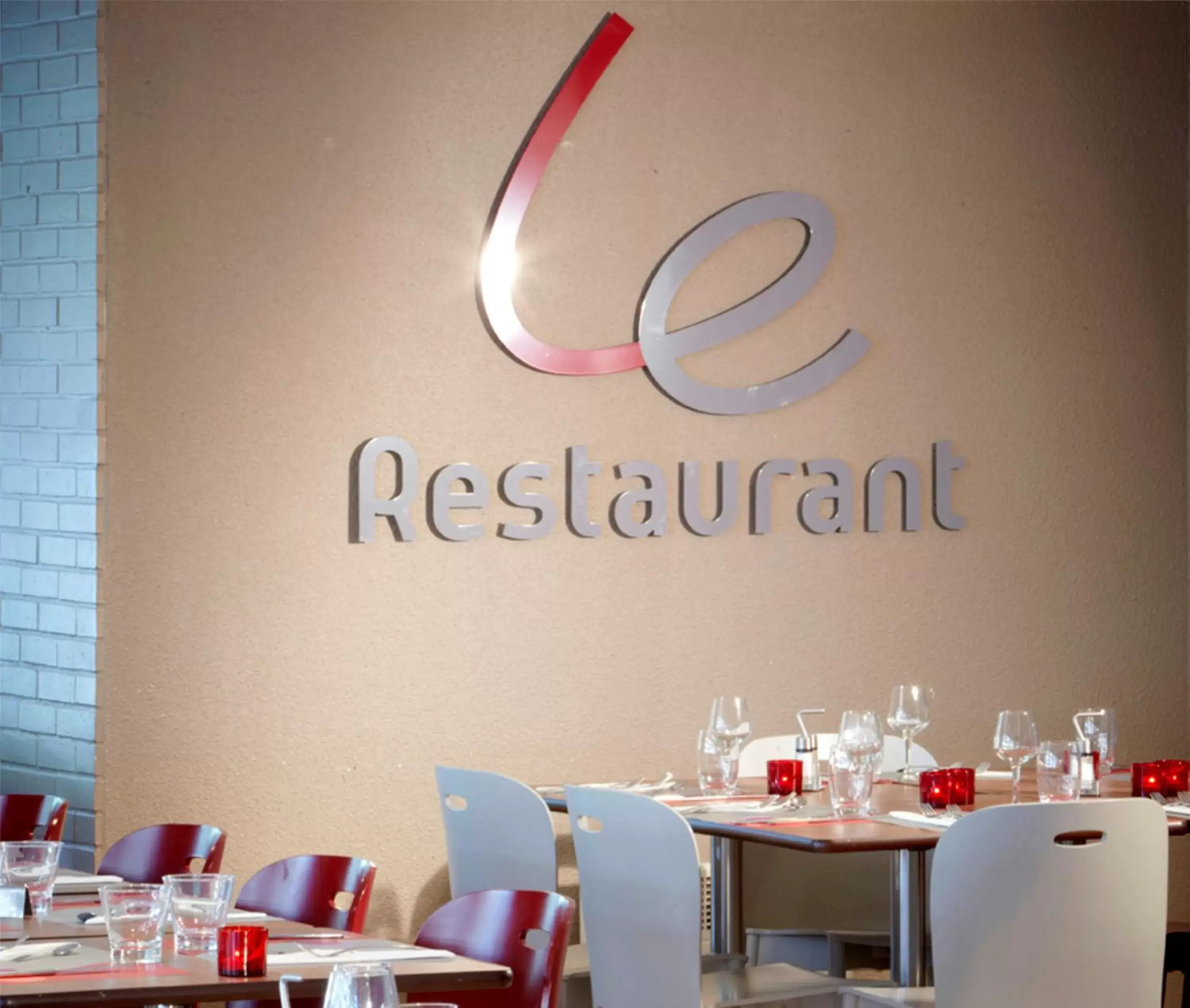 Restaurant/Places to Eat in Campanile Lyon Ouest Tassin