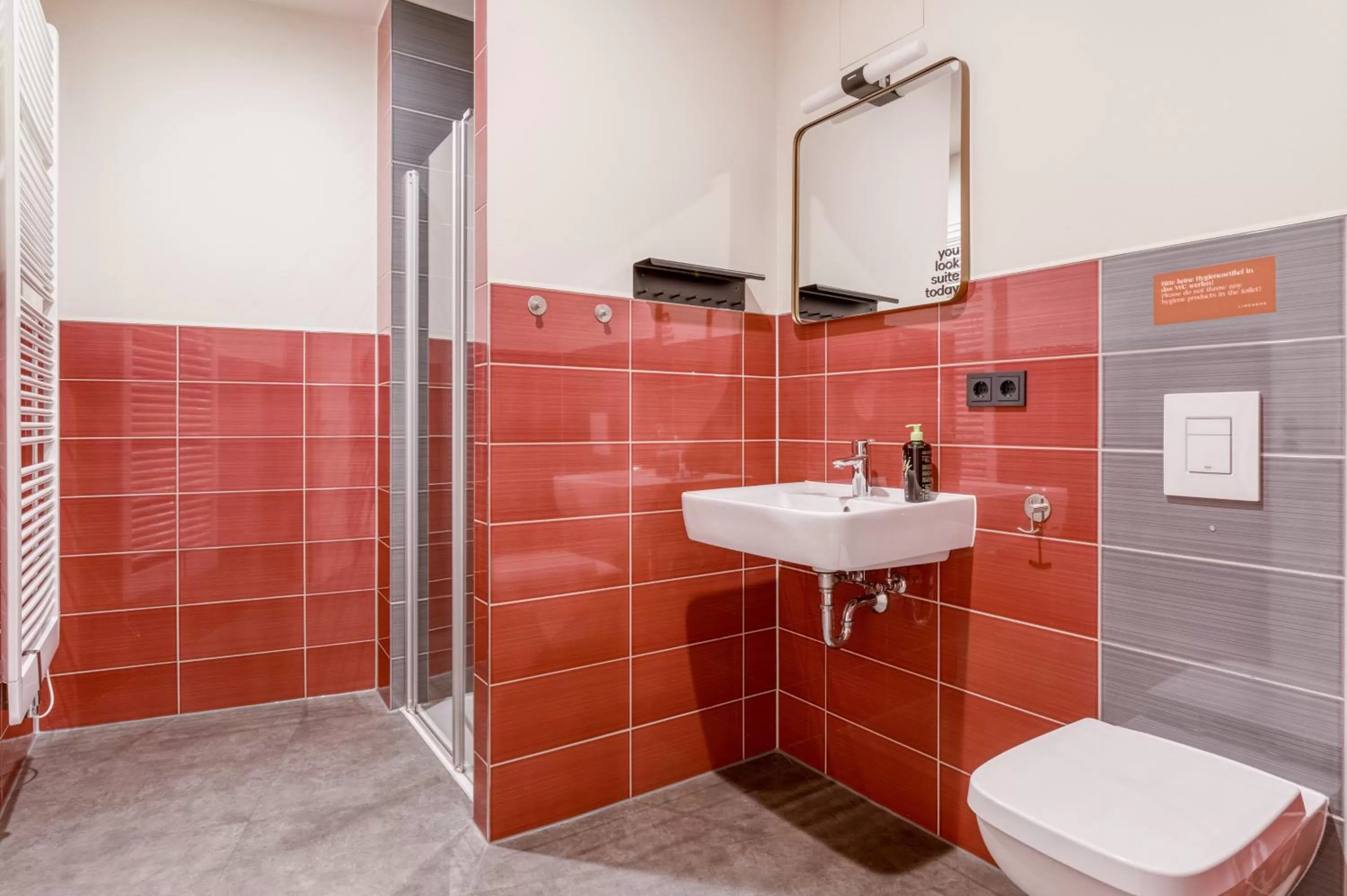 Shower in Limehome Leipzig Oelßner's Hof