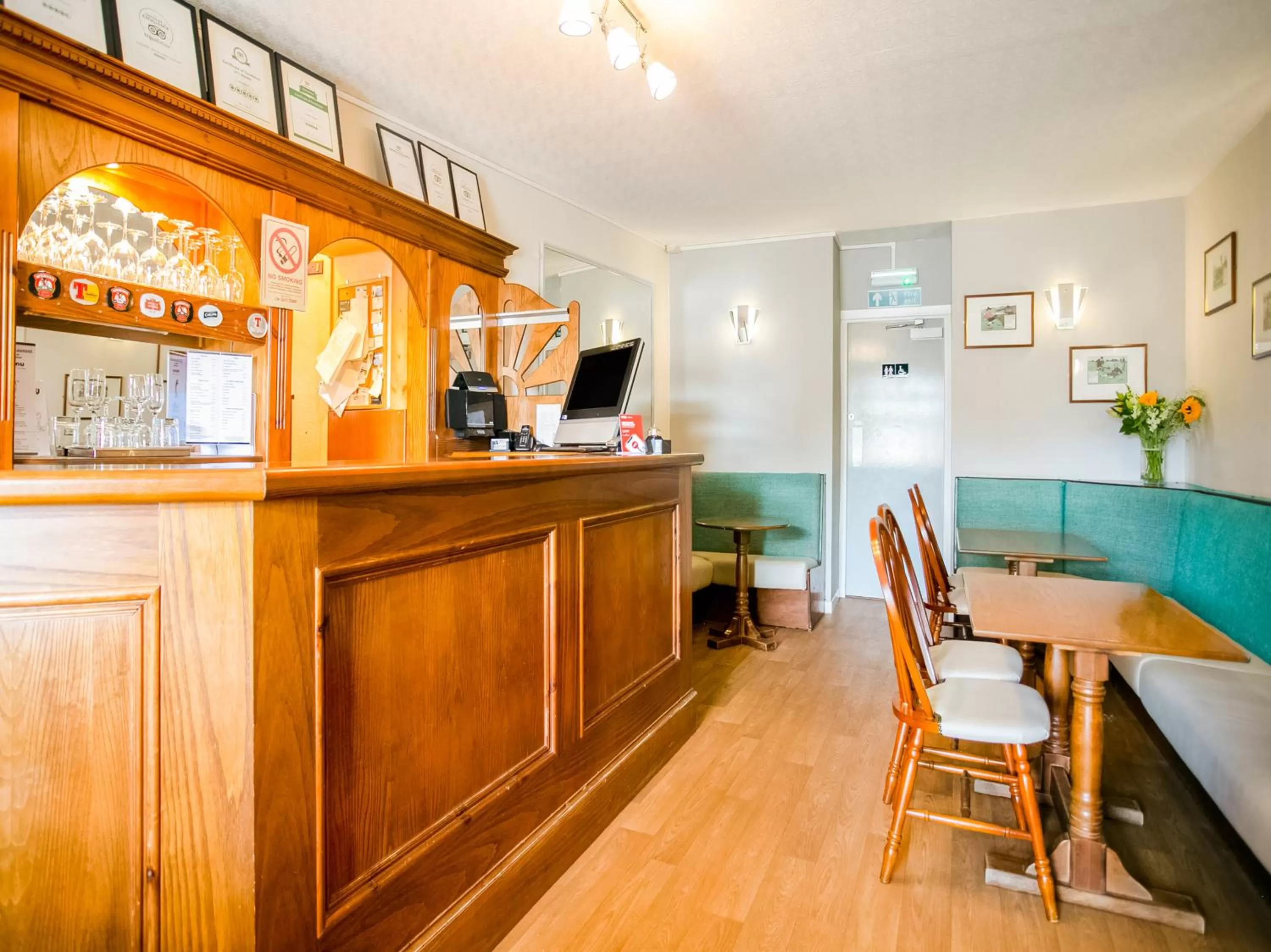 Lobby or reception in Corner Hotel