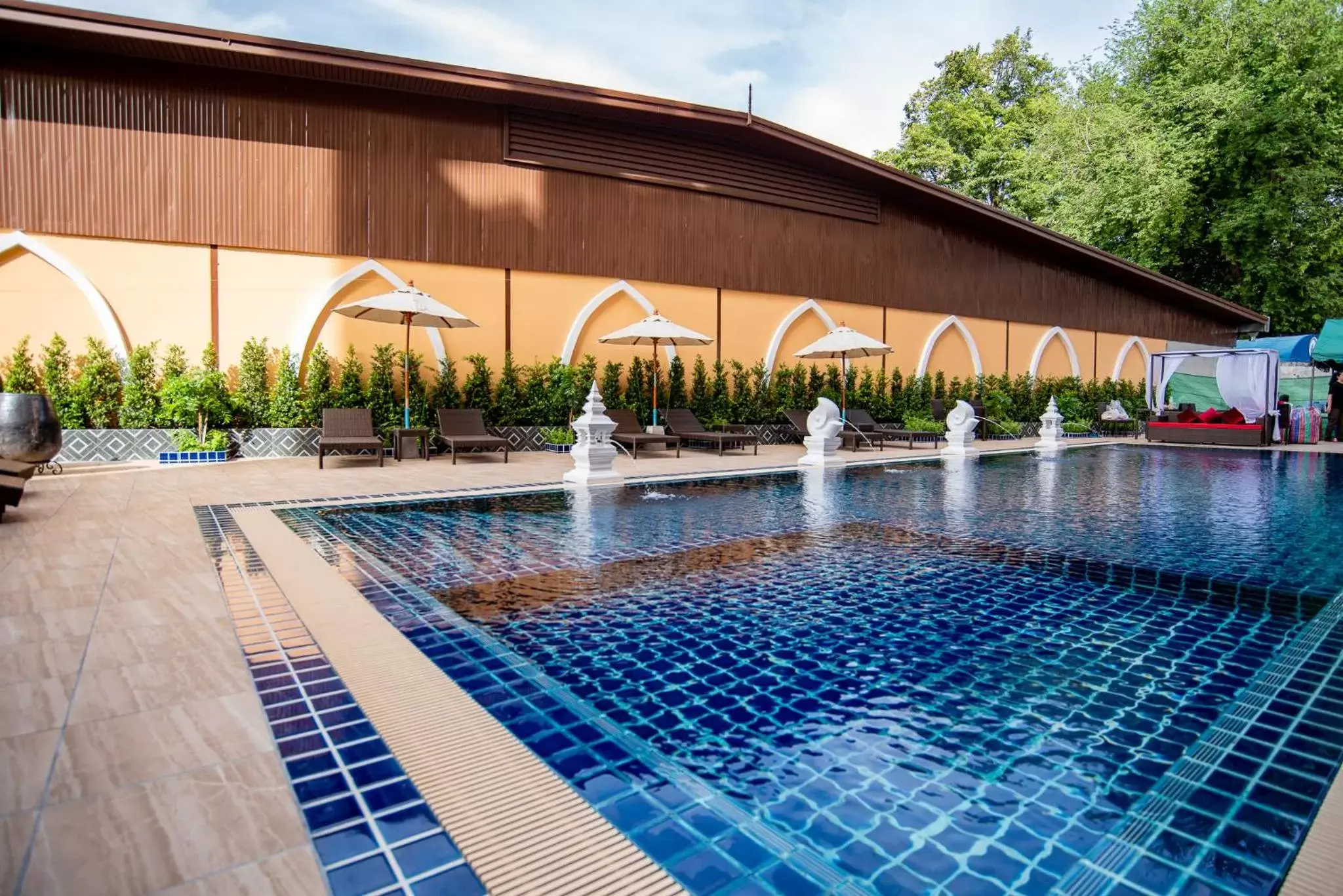 Swimming Pool in The LD Pattaya Hotel