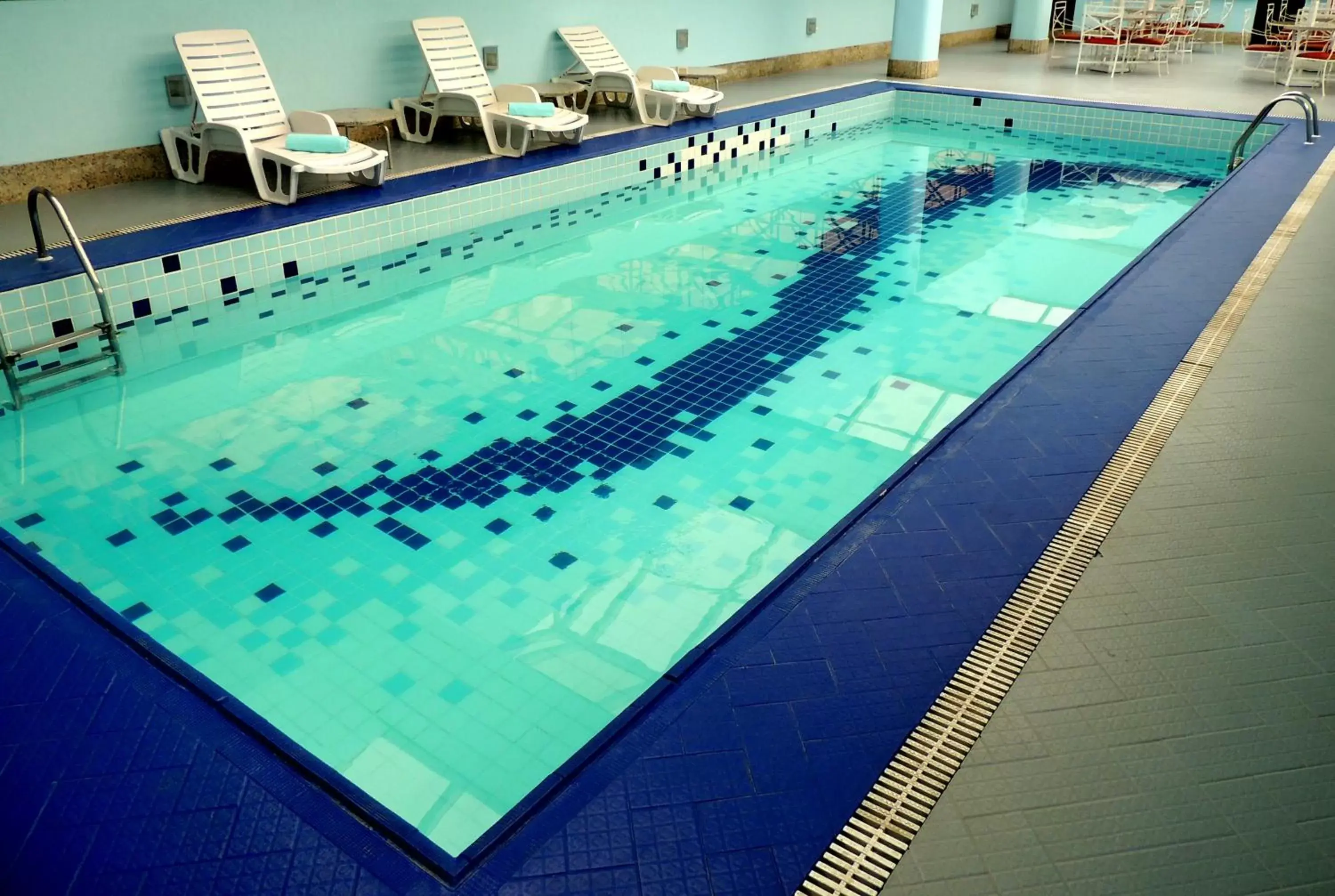 Pool view, Swimming Pool in Bristol International Guarulhos