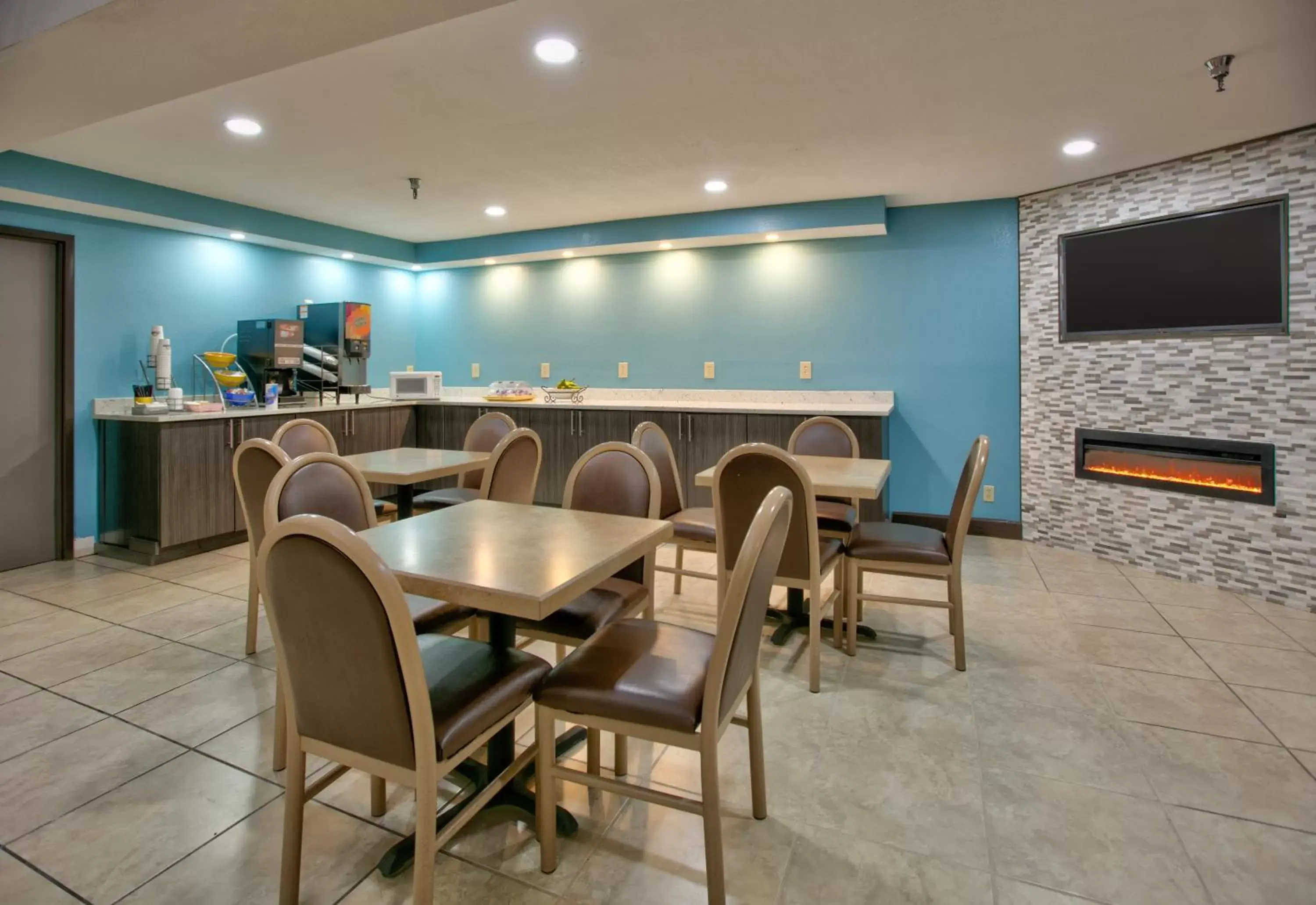 Breakfast, Restaurant/Places to Eat in Days Inn by Wyndham Tunica Resorts