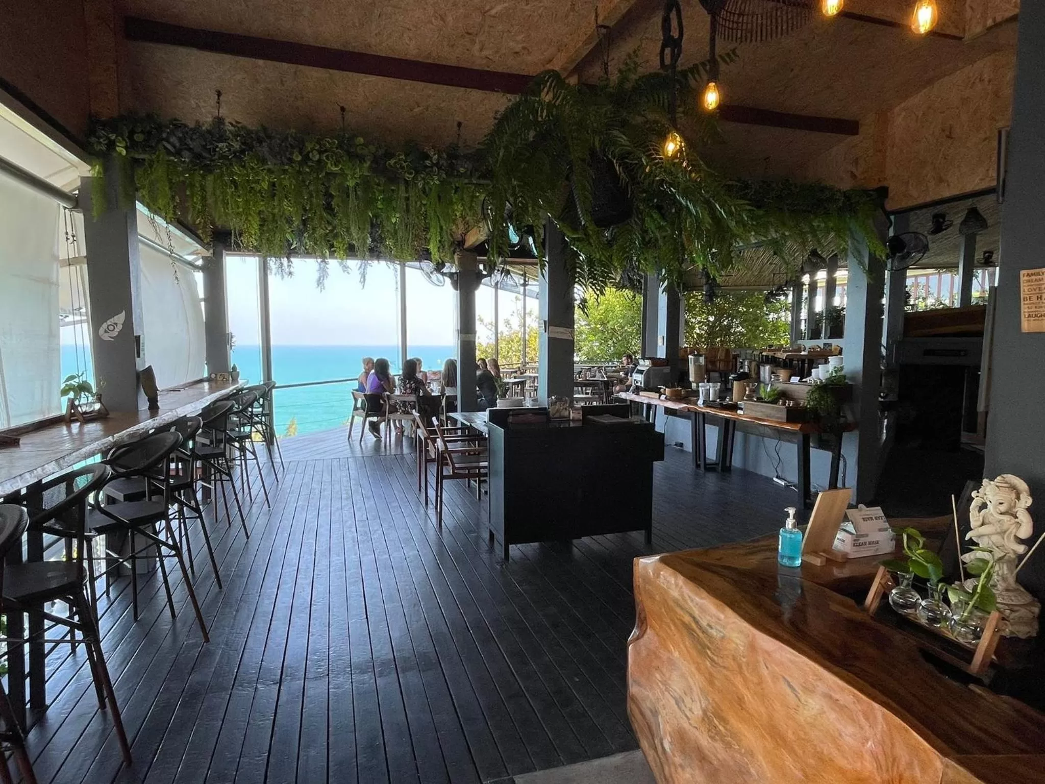 Restaurant/places to eat in Vikasa Yoga Retreat