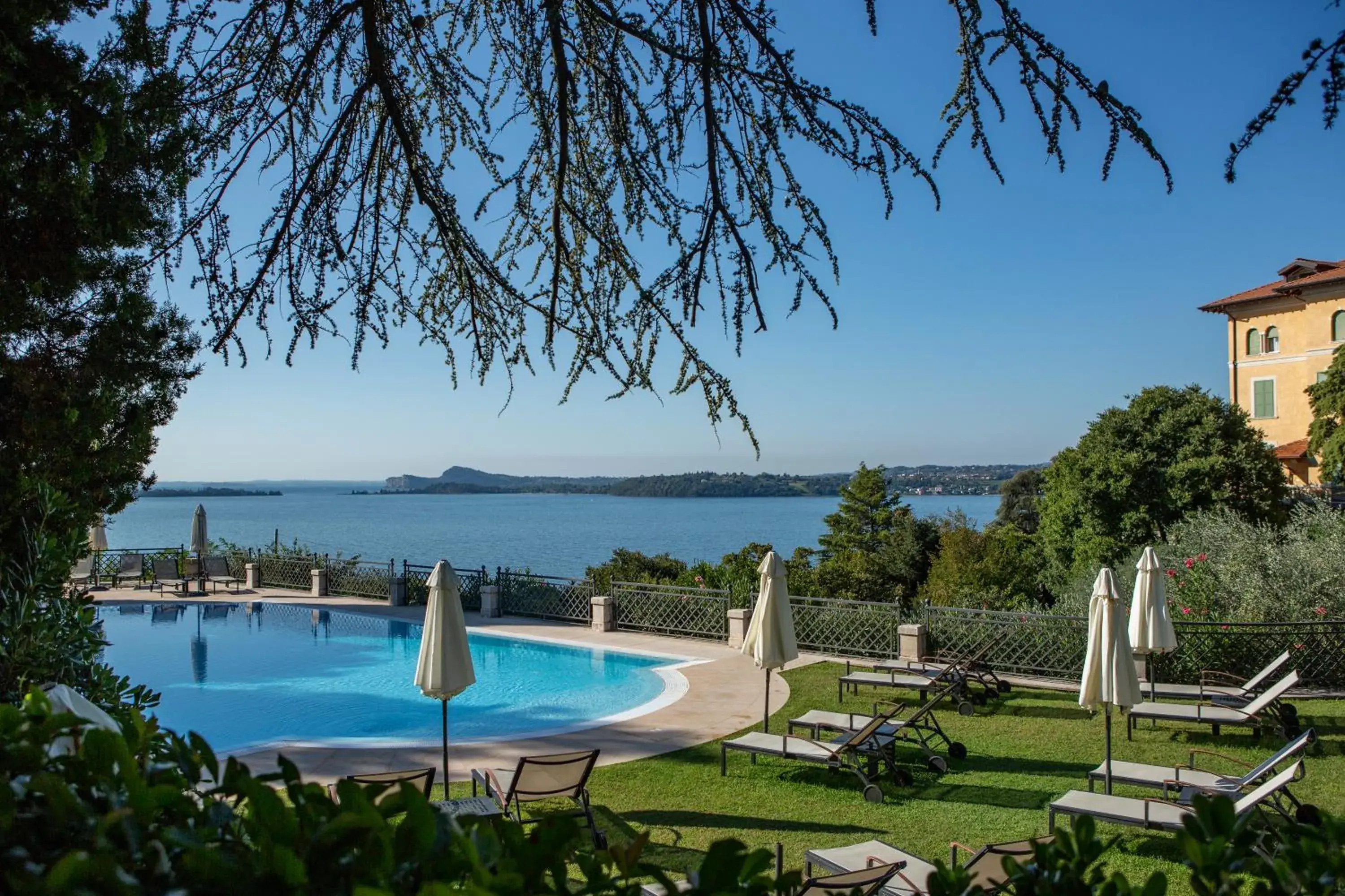 Swimming Pool in Hotel Villa Del Sogno