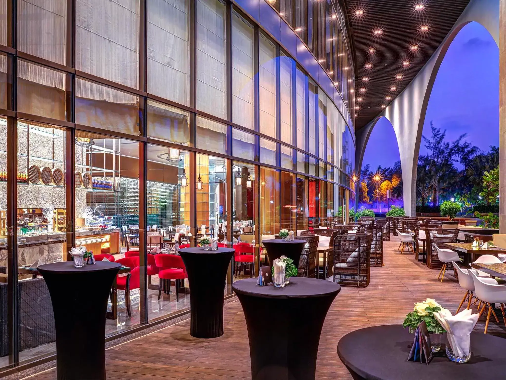 Restaurant/places to eat in Pullman Vung Tau Restaurant/places to eat in Pullman Vung Tau