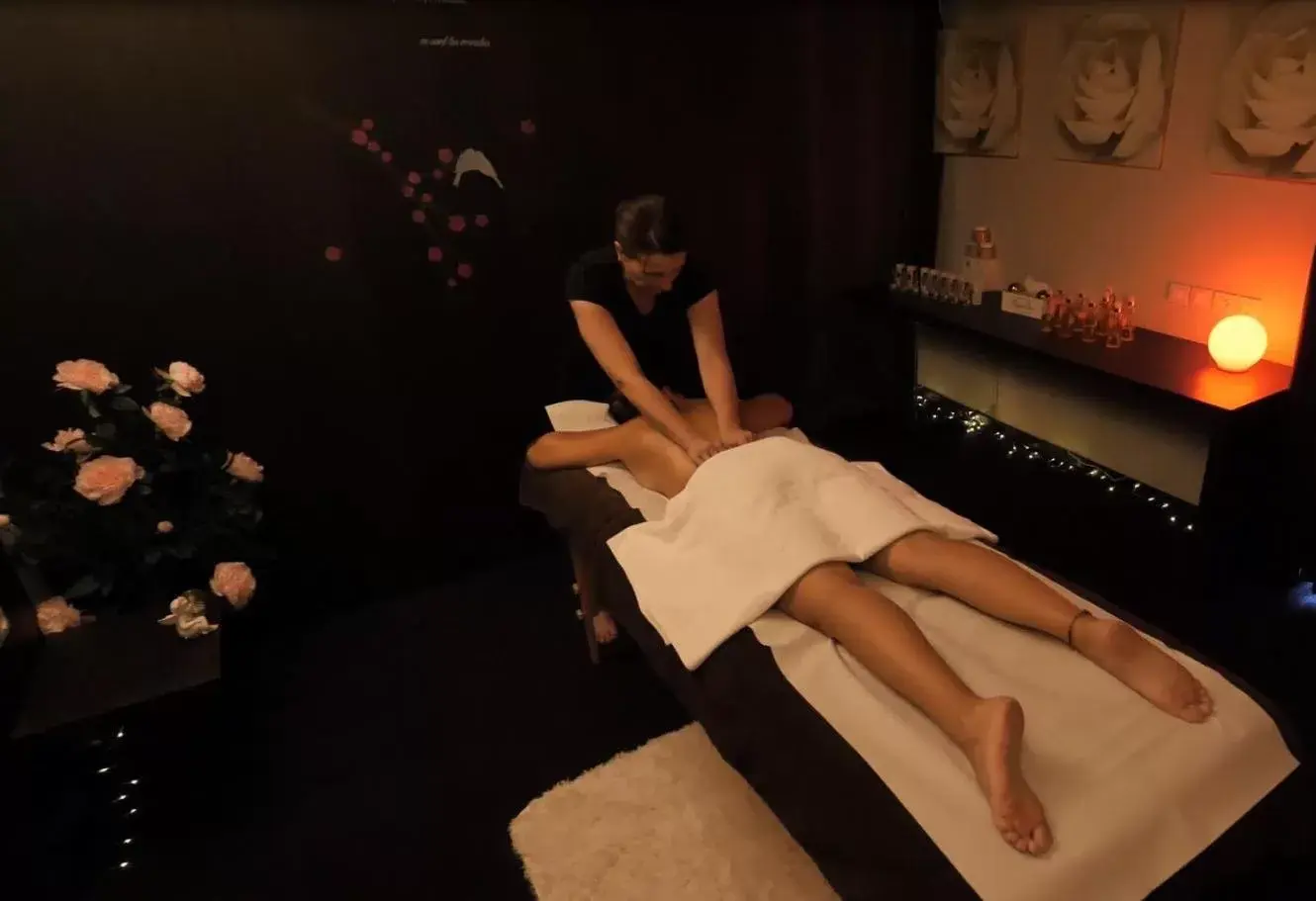 Massage in Le Rex Hôtel