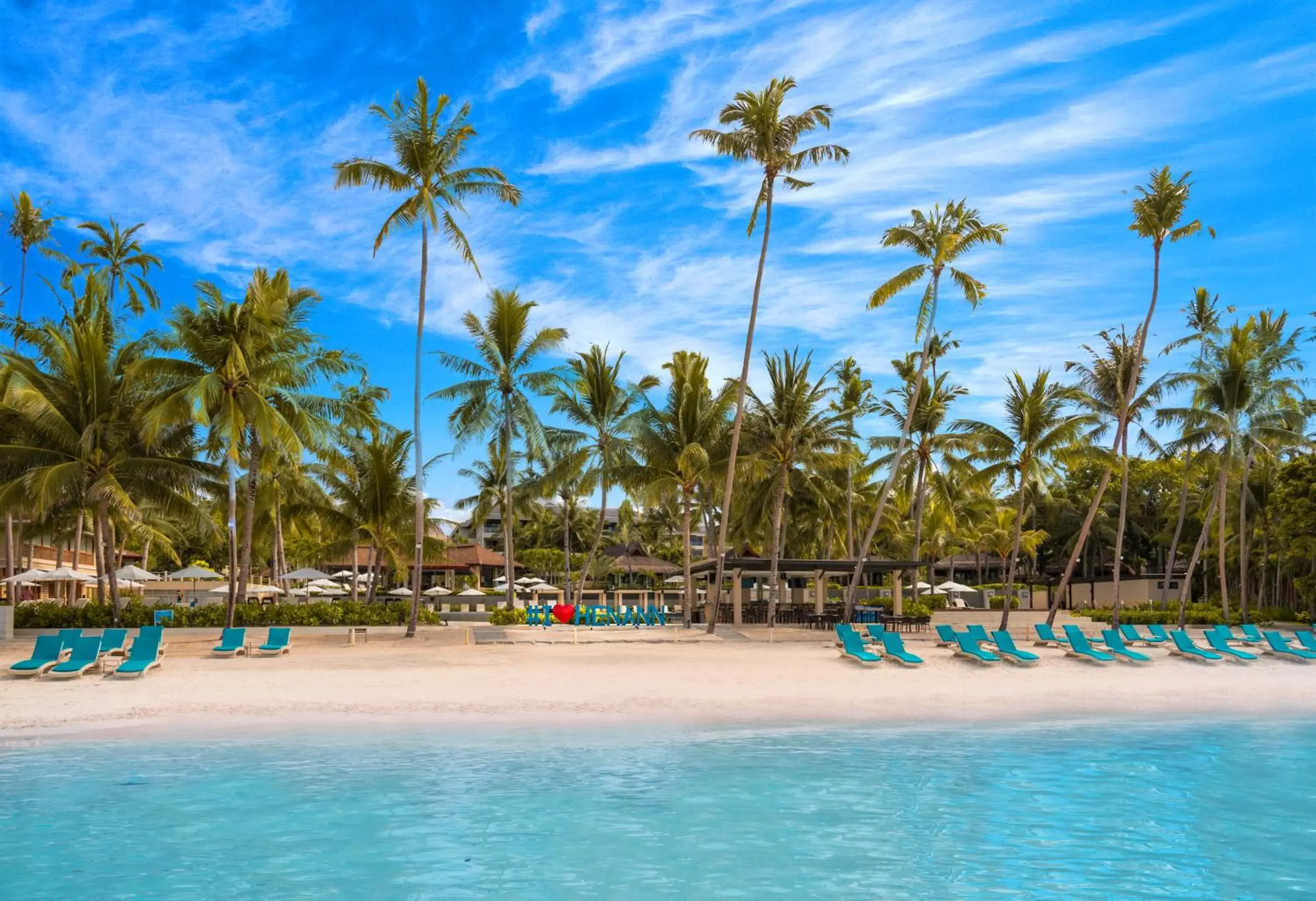 Beach in Henann Resort Alona Beach