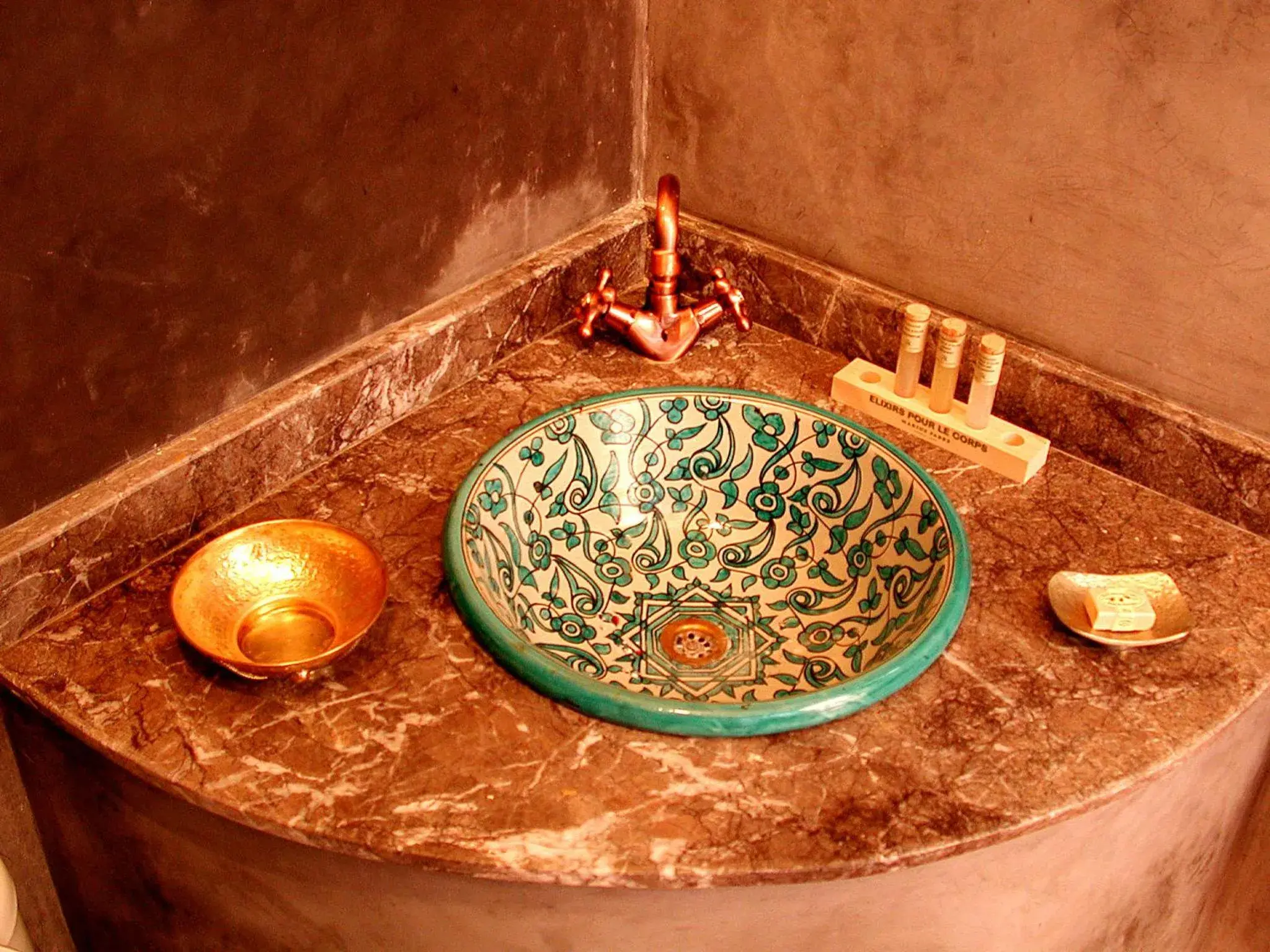 Toilet, Food in Riad Aladdin