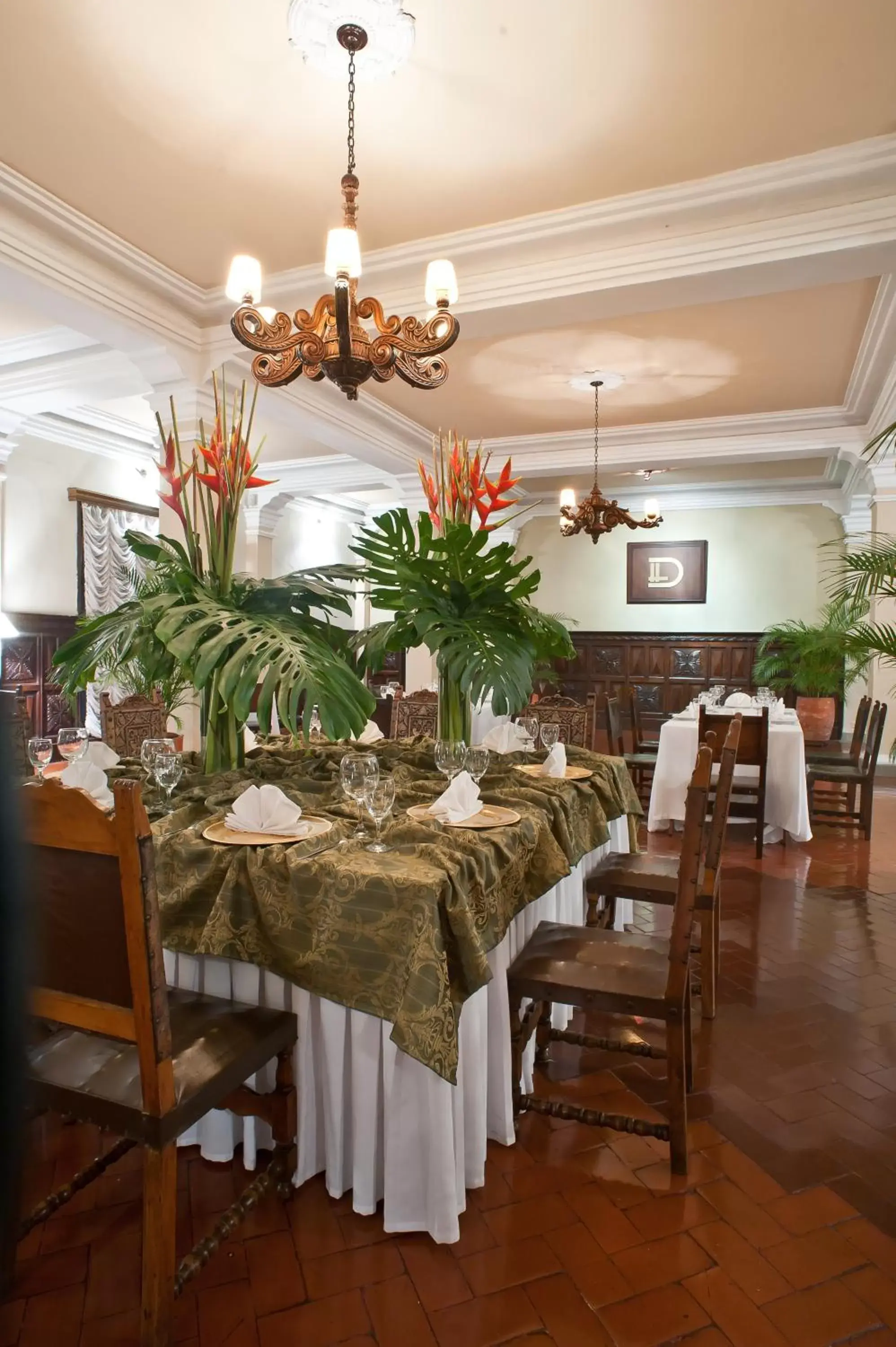 Restaurant/places to eat in Hotel Dann Monasterio Restaurant/places to eat in Hotel Dann Monasterio