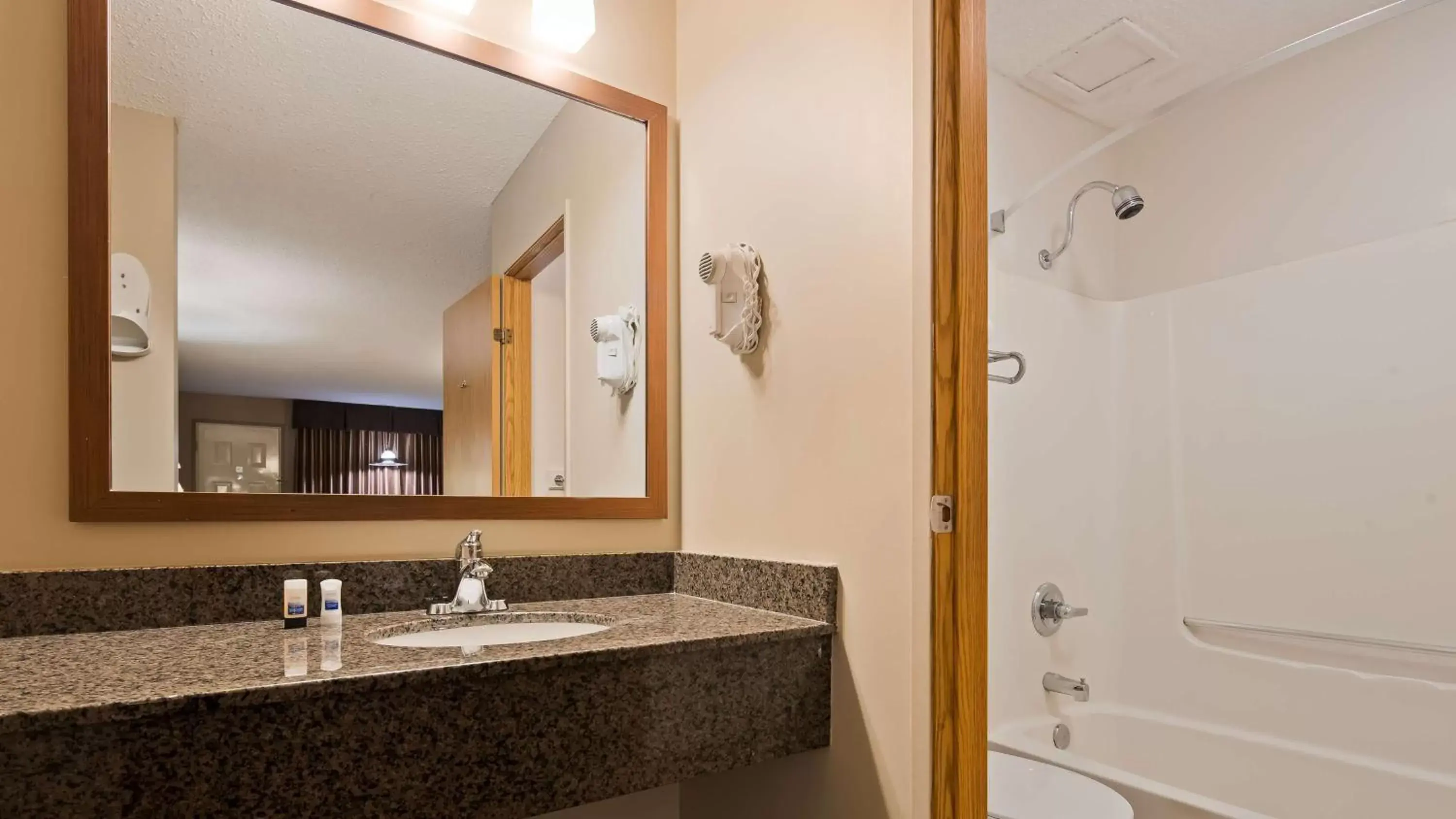 Bathroom in SureStay Plus Hotel by Best Western Salmon Arm