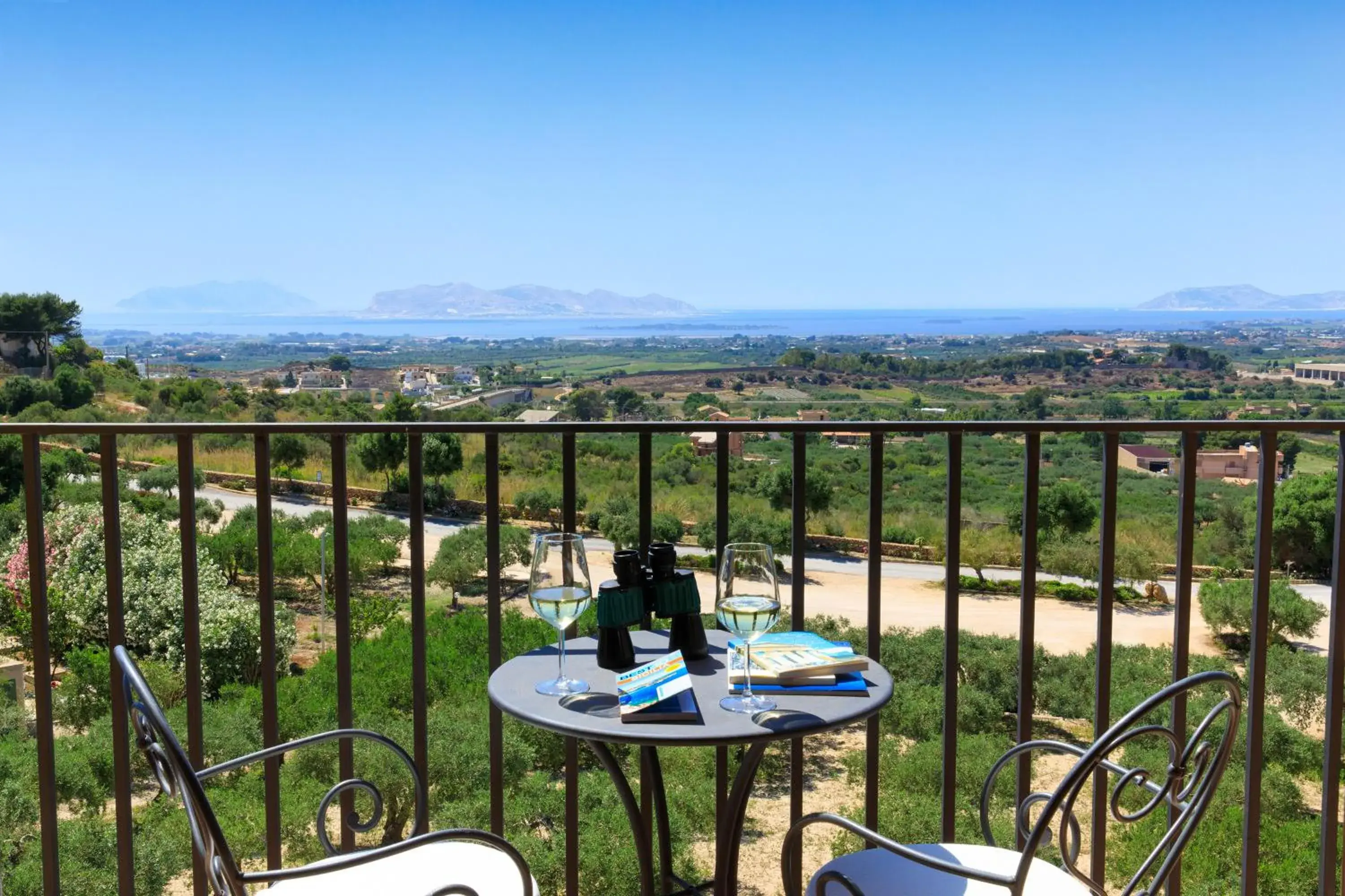 Balcony/Terrace in Hotel Baglio Oneto dei Principi di San Lorenzo - Luxury Wine Resort