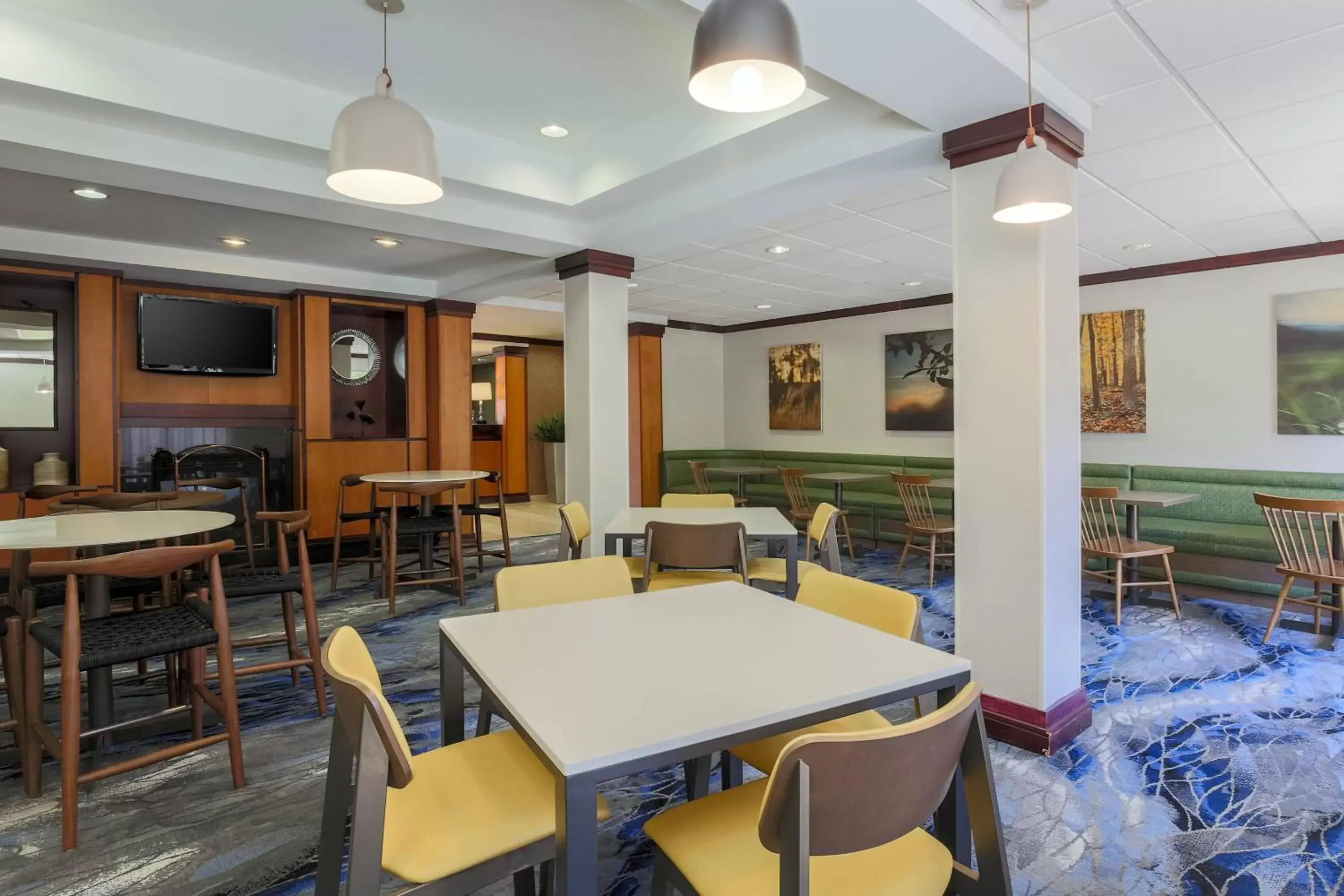 Breakfast, Restaurant/Places to Eat in Fairfield Inn & Suites by Marriott Mahwah