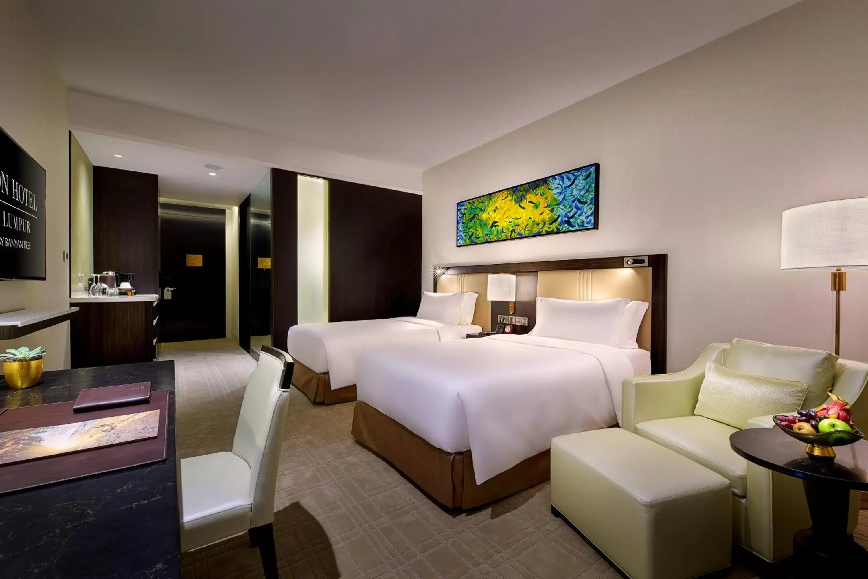 TV and multimedia, Bed in Pavilion Hotel Kuala Lumpur Managed by Banyan Tree