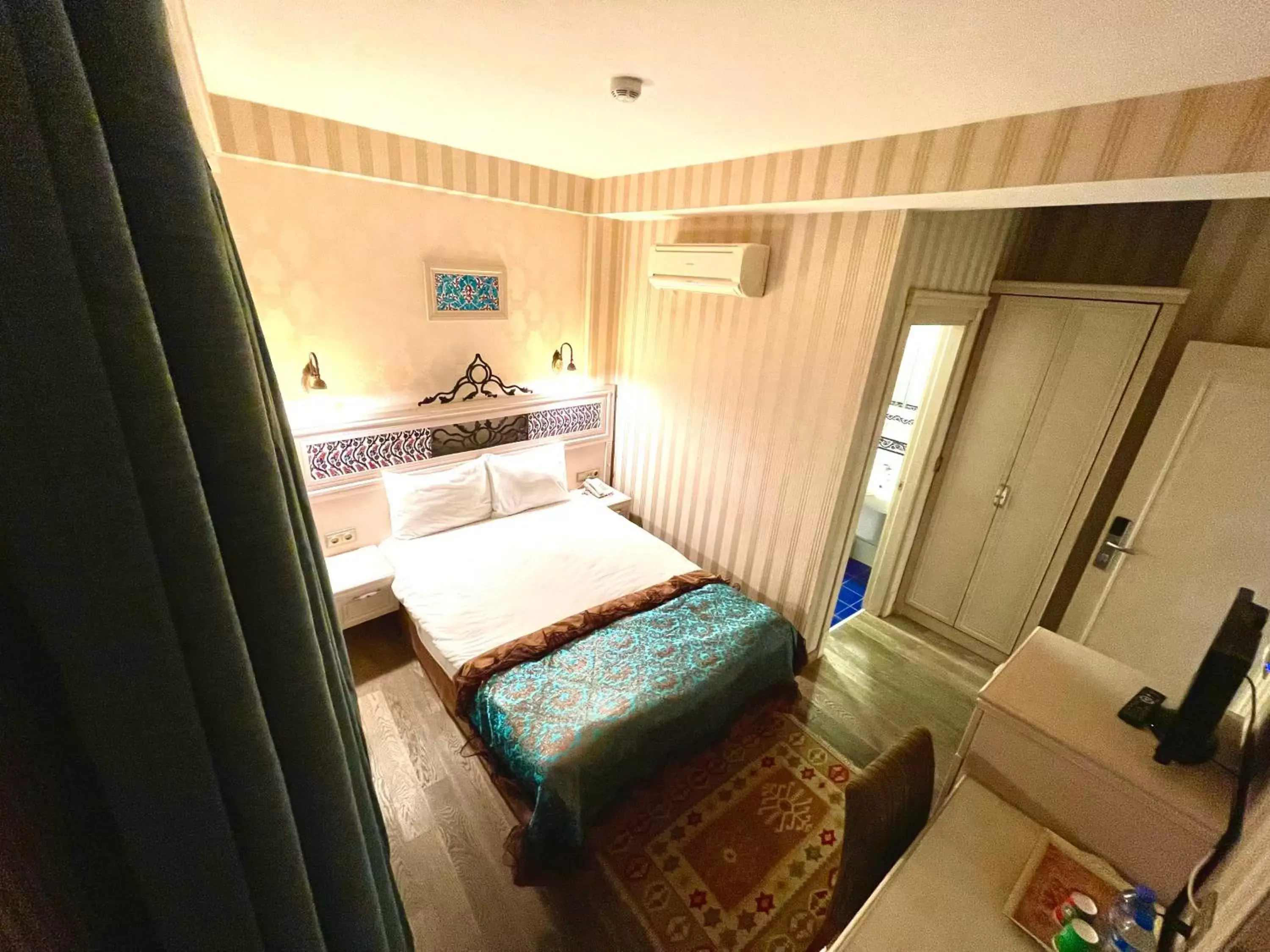 Photo of the whole room, Bed in Hotel Novano
