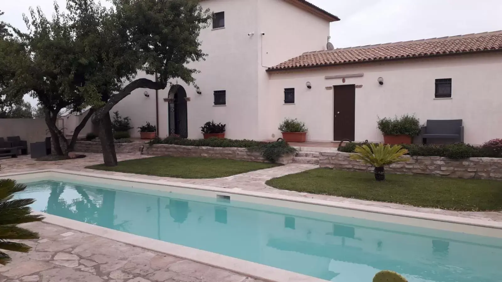 Swimming Pool in Villa Angiolina, Molise