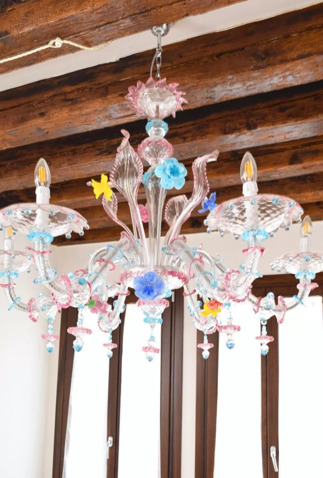 Communal lounge/ TV room in Rialto Suite 707