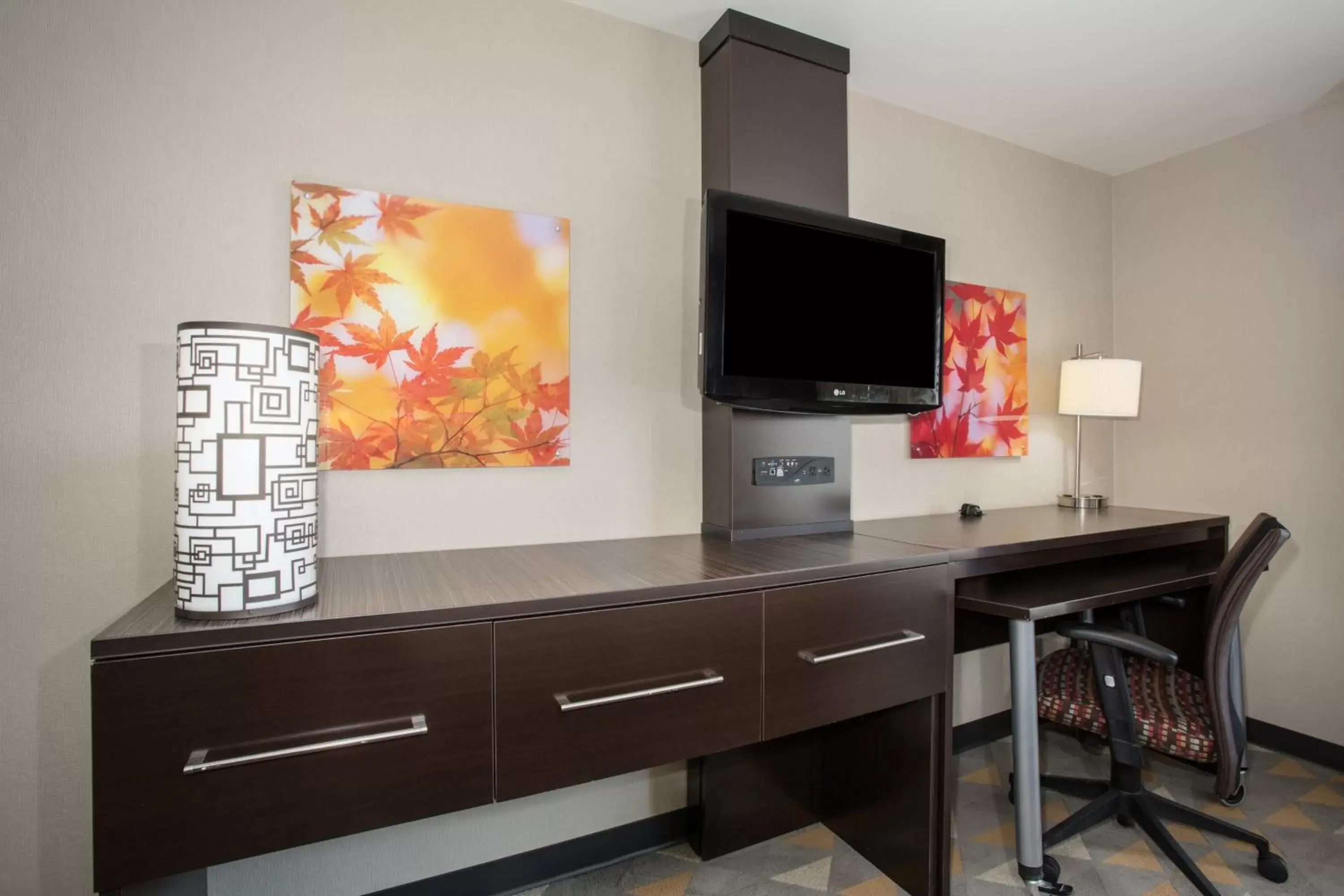 Photo of the whole room, TV/Entertainment Center in Holiday Inn Colorado Springs - Airport, an IHG Hotel