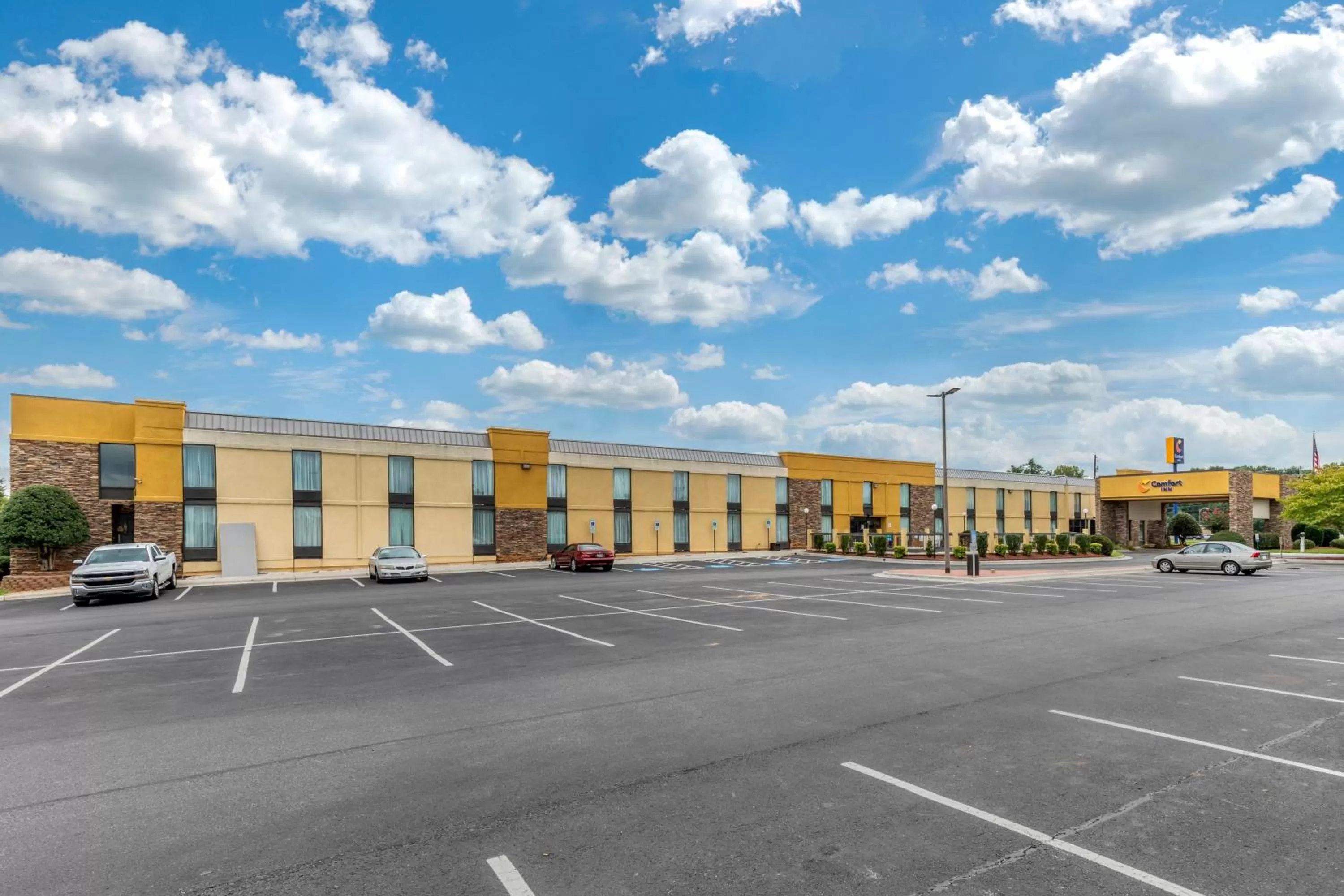 Property building in Comfort Inn Shelby