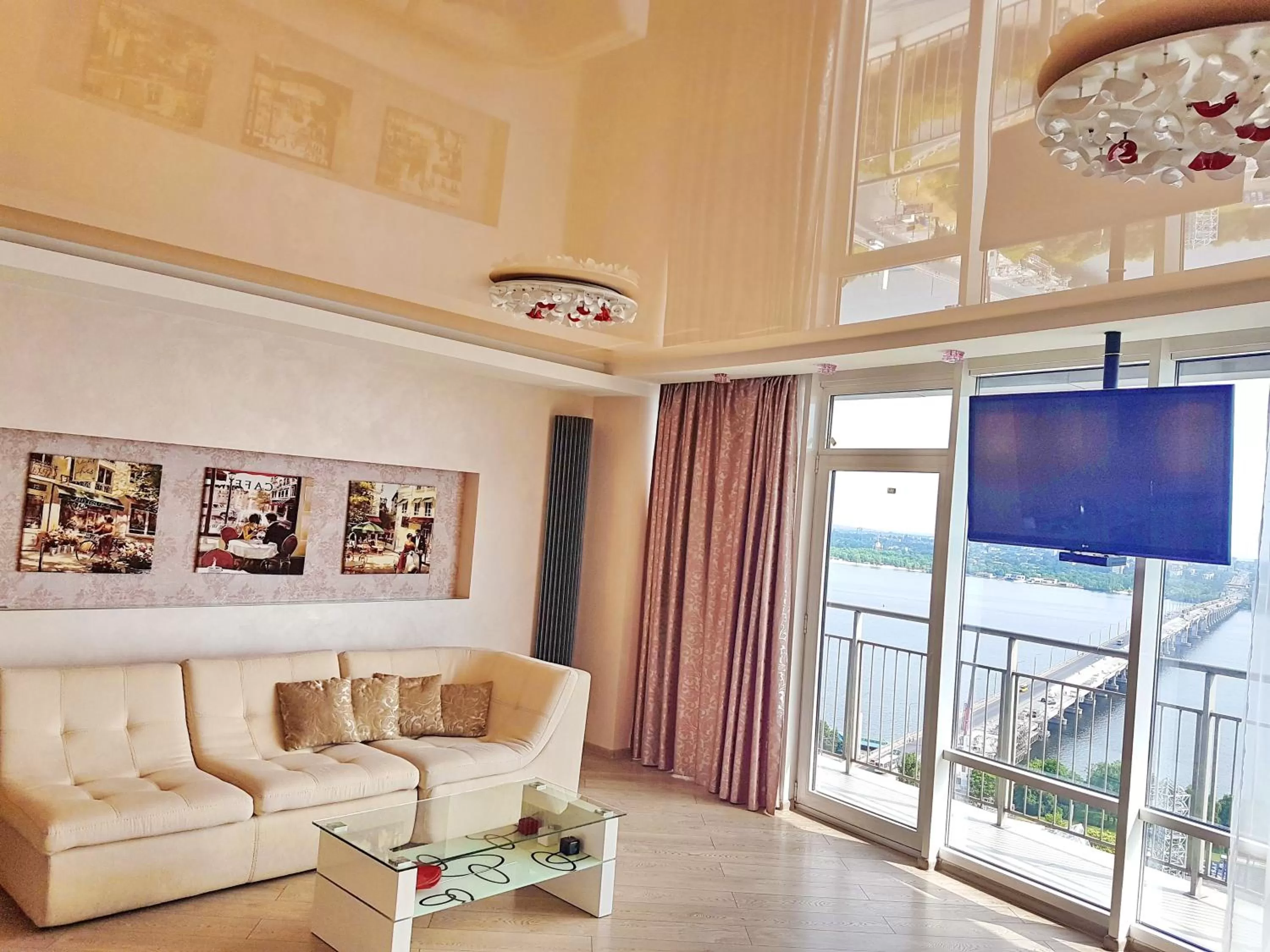 TV and multimedia in Most City Apart-Hotel