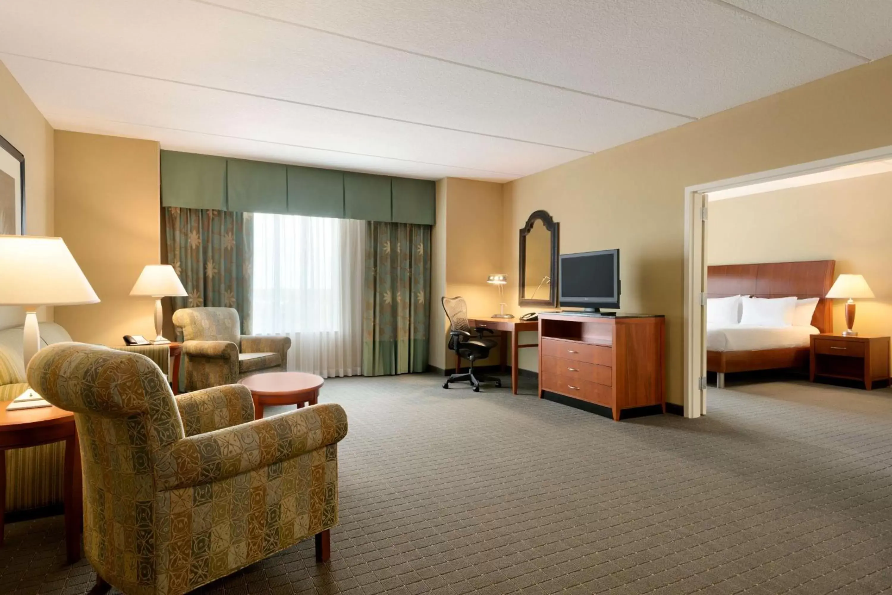 Bedroom, Seating Area in Hilton Garden Inn Palm Coast Town Center