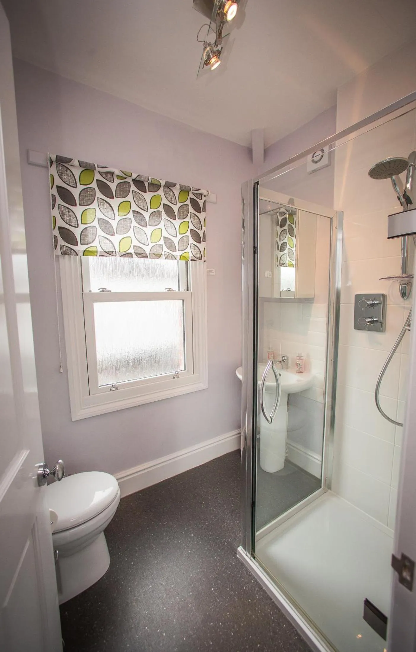 Bathroom in Studios At Glenthorne