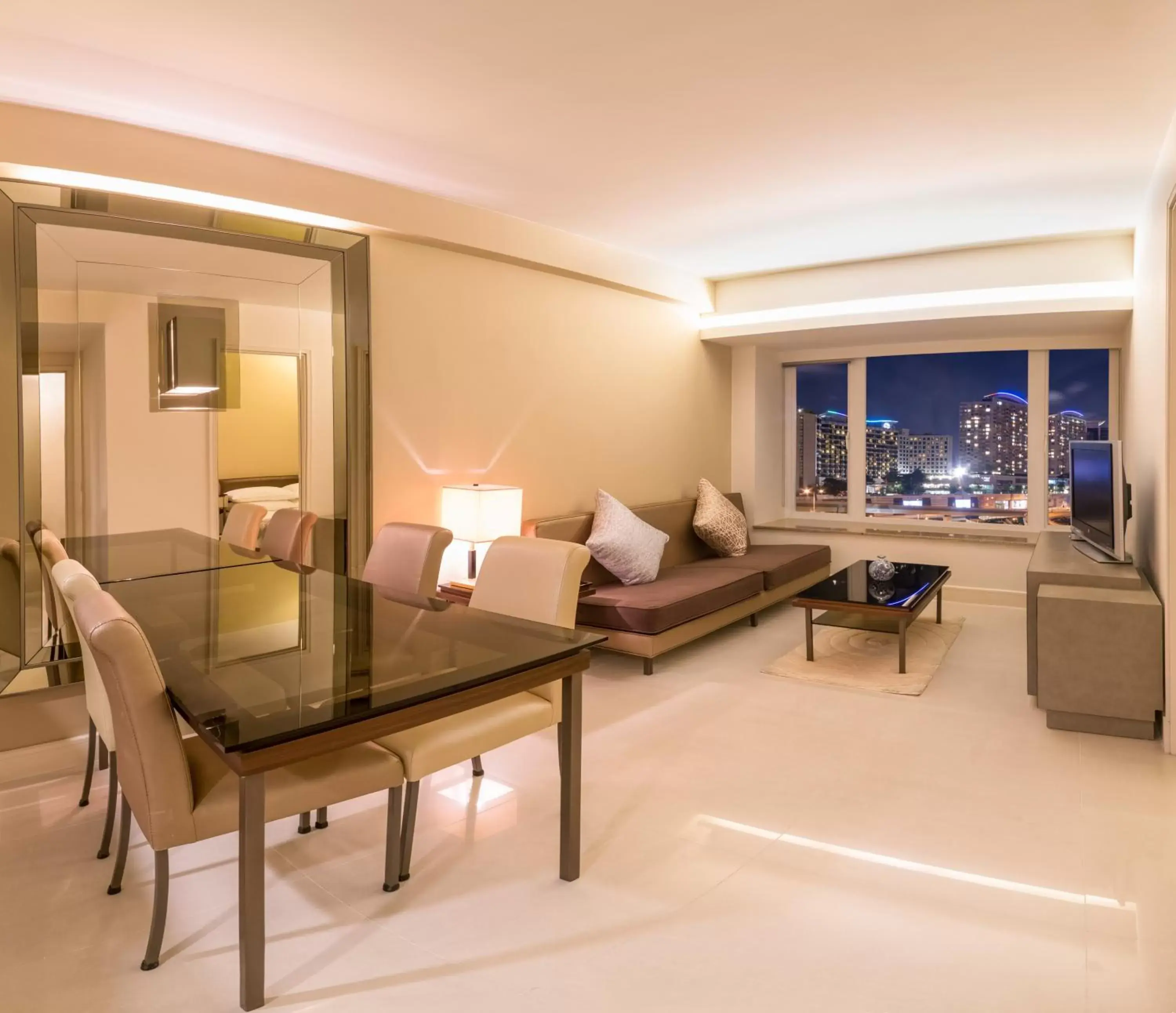 Living room, Seating Area in Kowloon Harbourfront Hotel