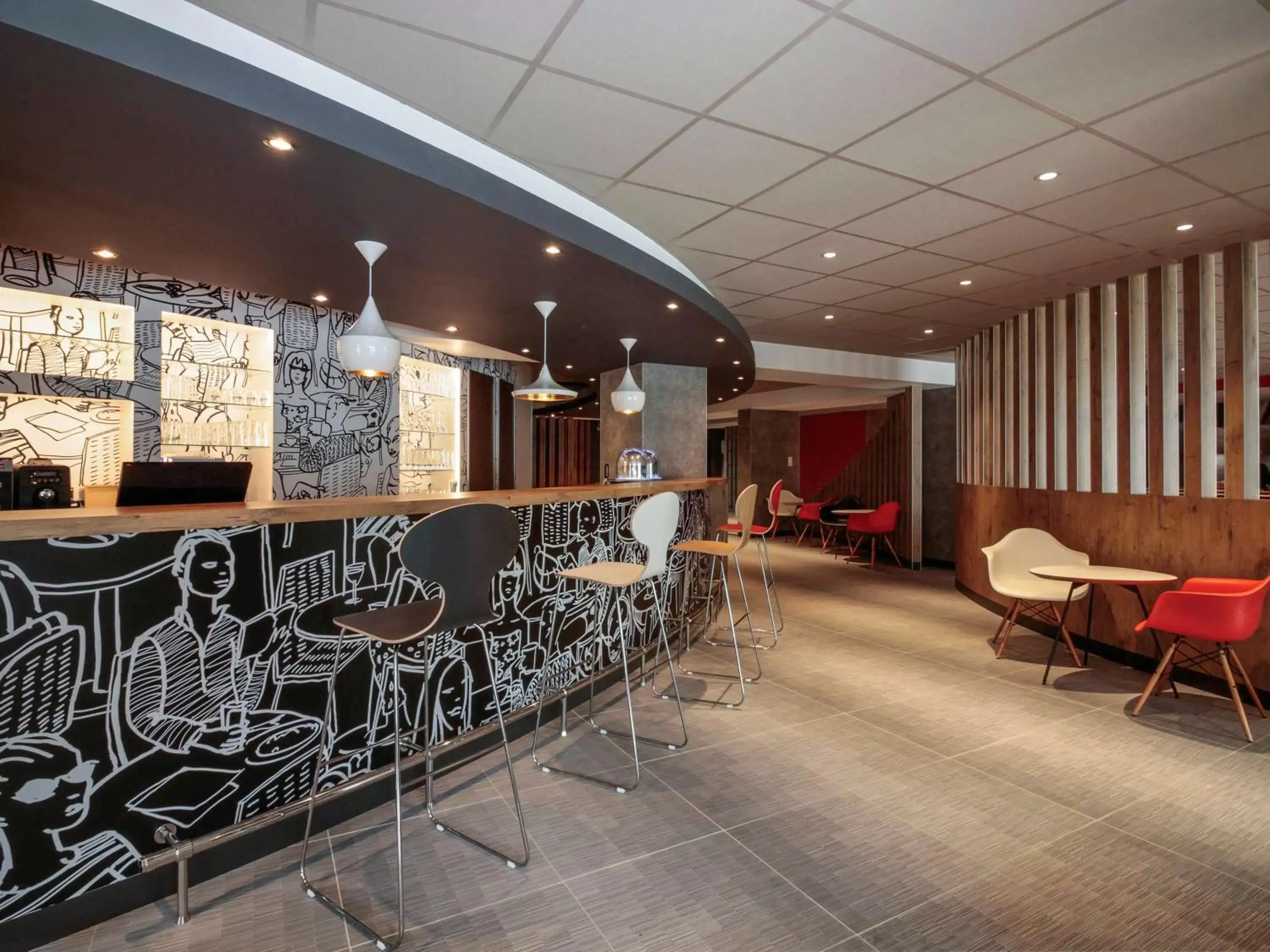 Lounge or bar, Lobby/Reception in ibis Cahors